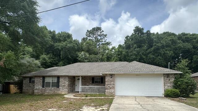 GOLDEN OAKS - Residential Lease