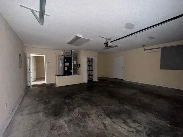 GOLDEN OAKS - Residential Lease
