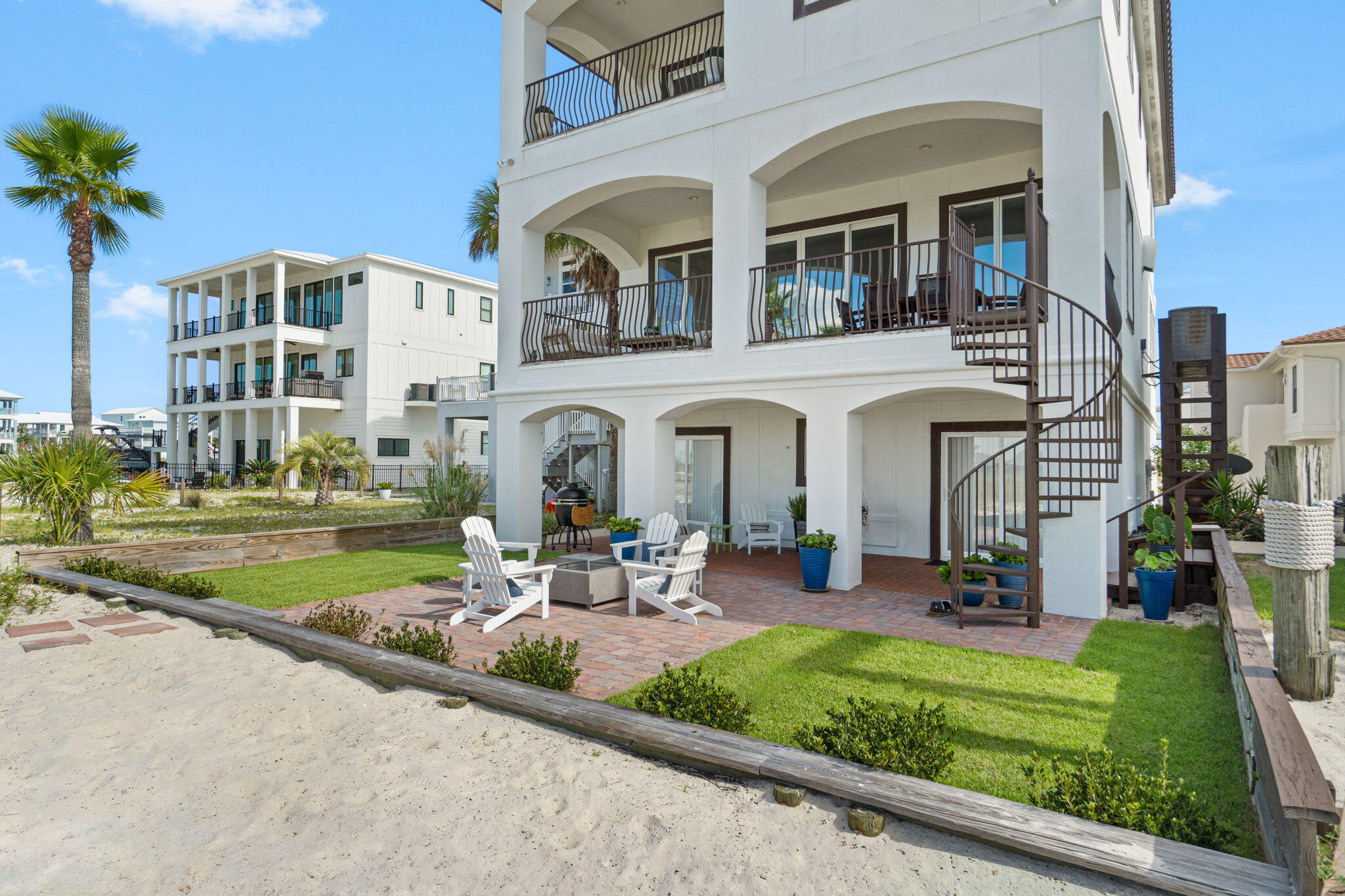 SAILMAKER COVE - Residential