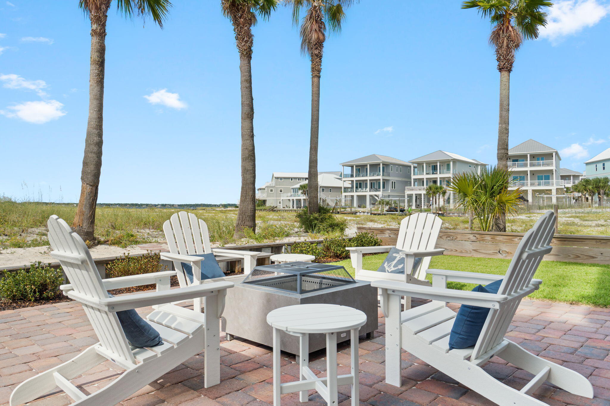 SAILMAKER COVE - Residential