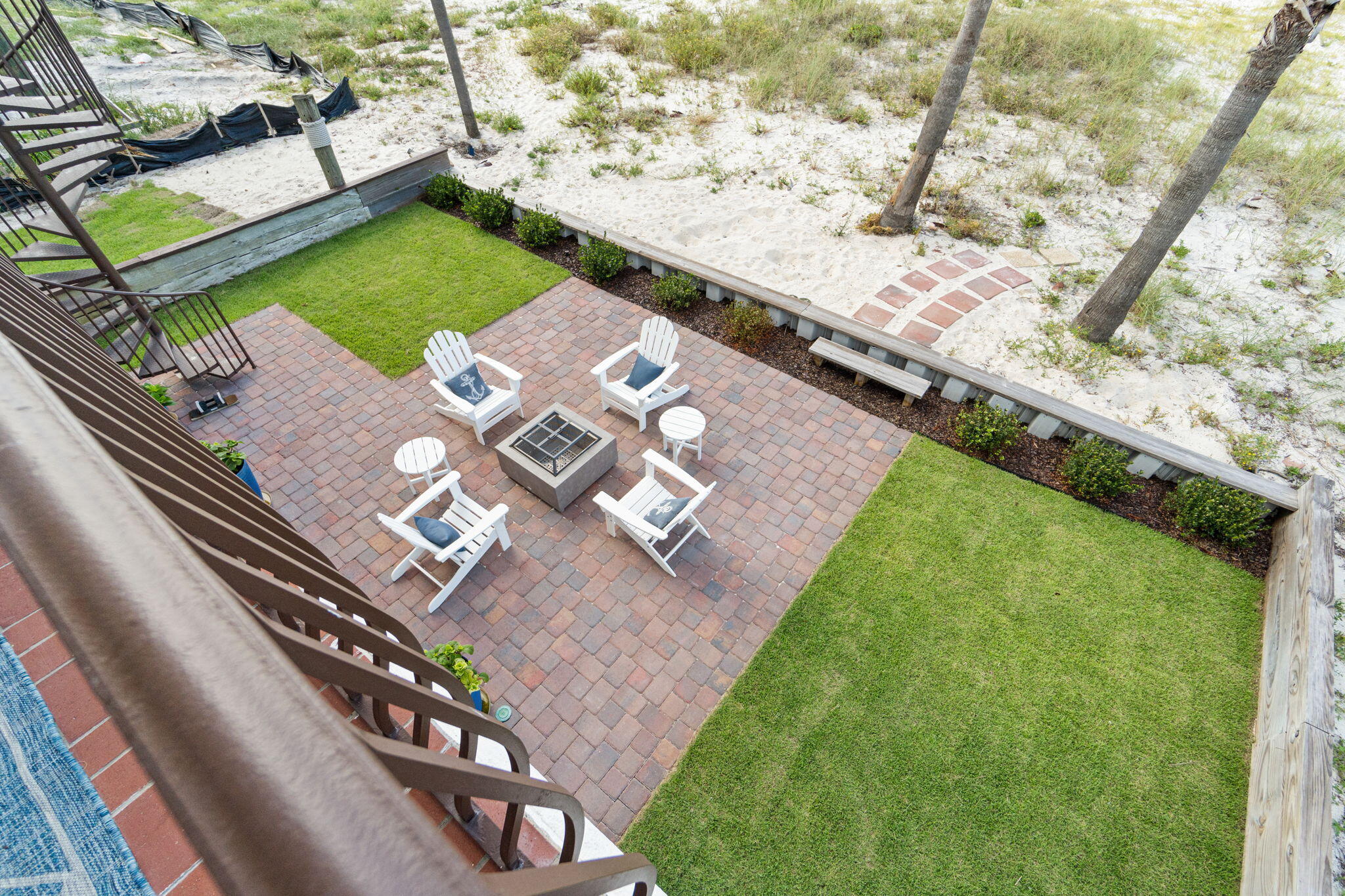 SAILMAKER COVE - Residential