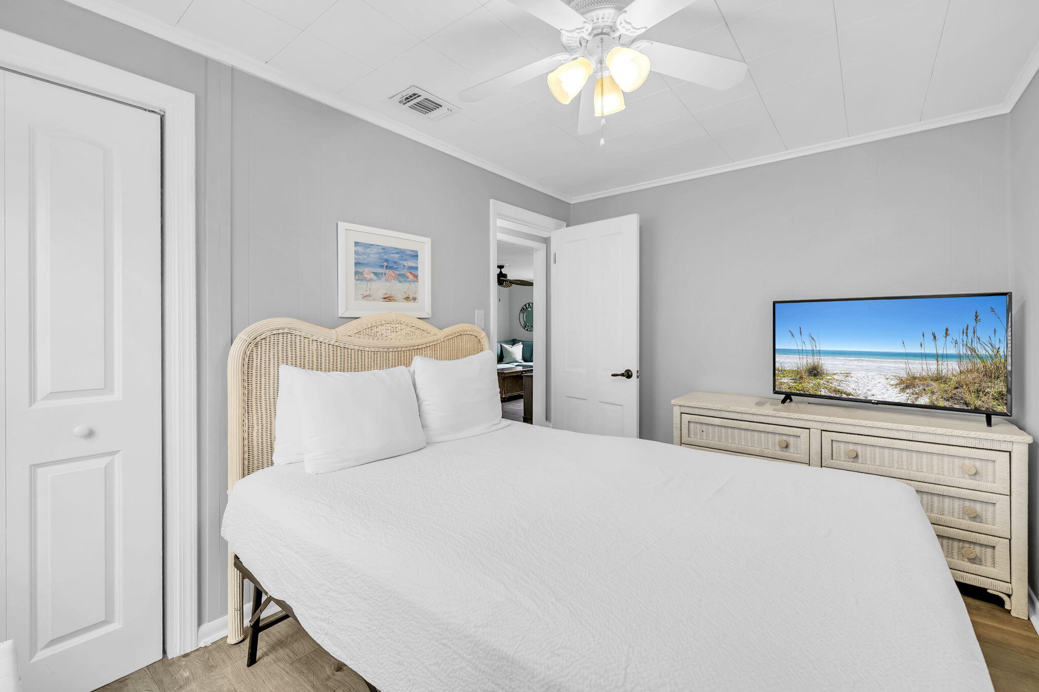 LAGUNA BEACH 4TH ADDN - Residential