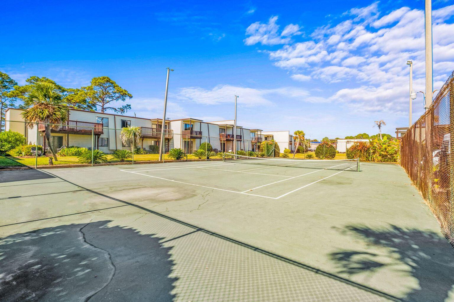FOUNTAINHEAD CONDO - Residential Lease