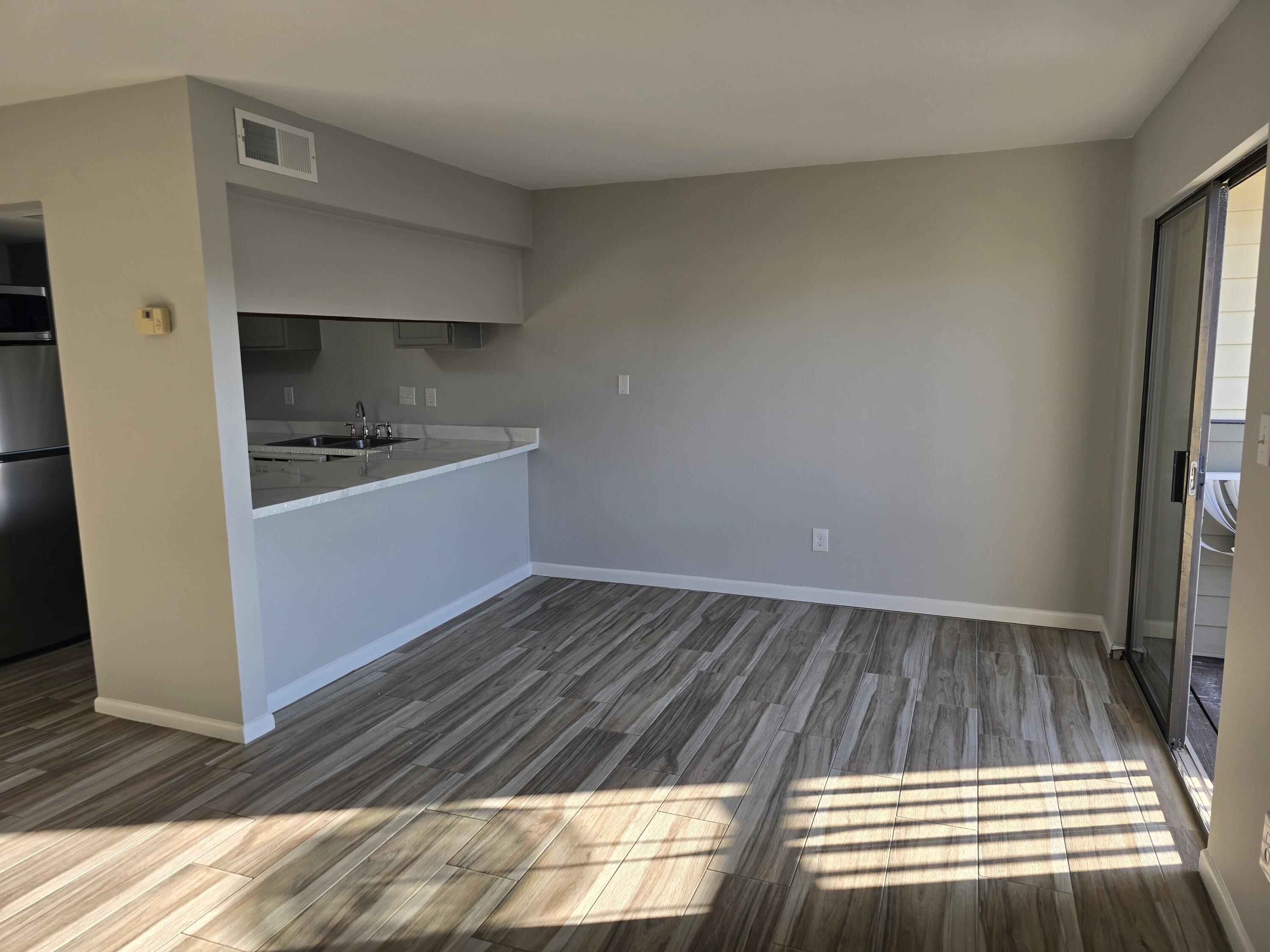 FOUNTAINHEAD CONDO - Residential Lease