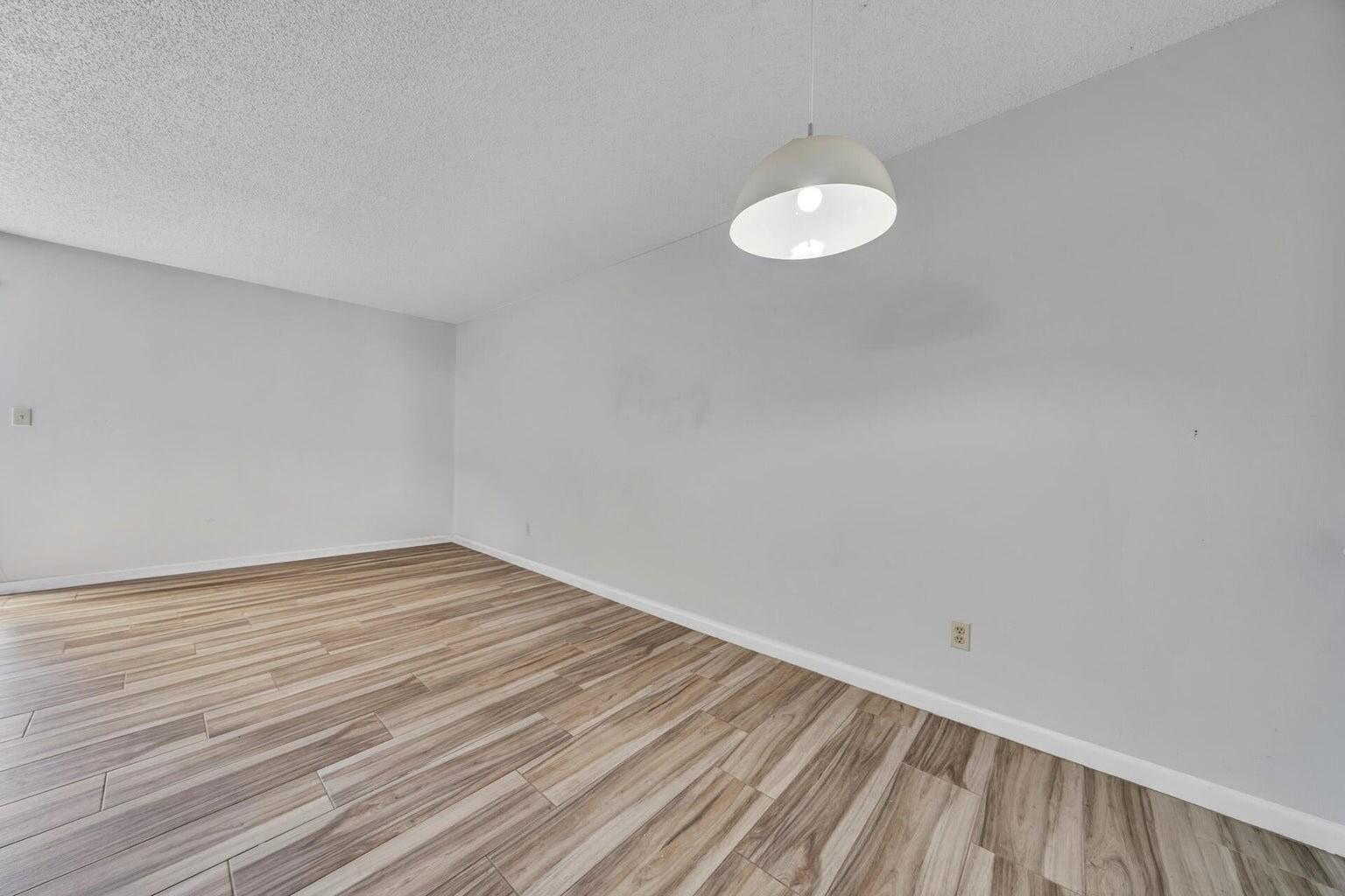 FOUNTAINHEAD CONDO - Residential Lease