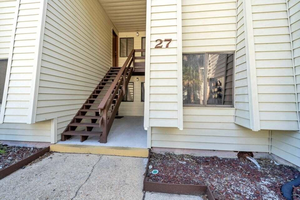 FOUNTAINHEAD CONDO - Residential Lease