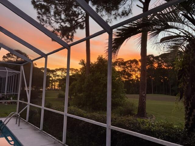 EMERALD BAY - Residential
