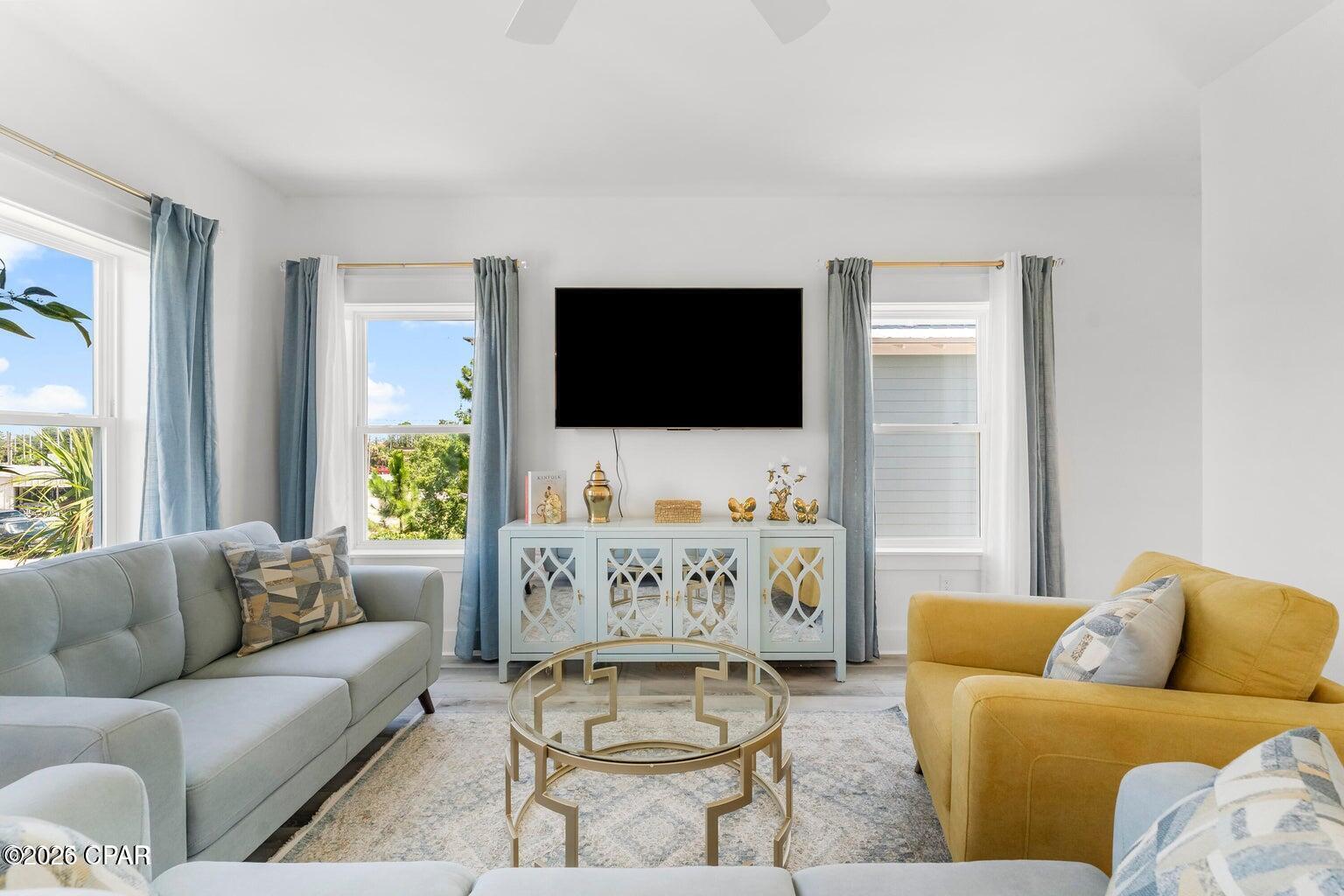 Lagoon Manor Dr - Residential