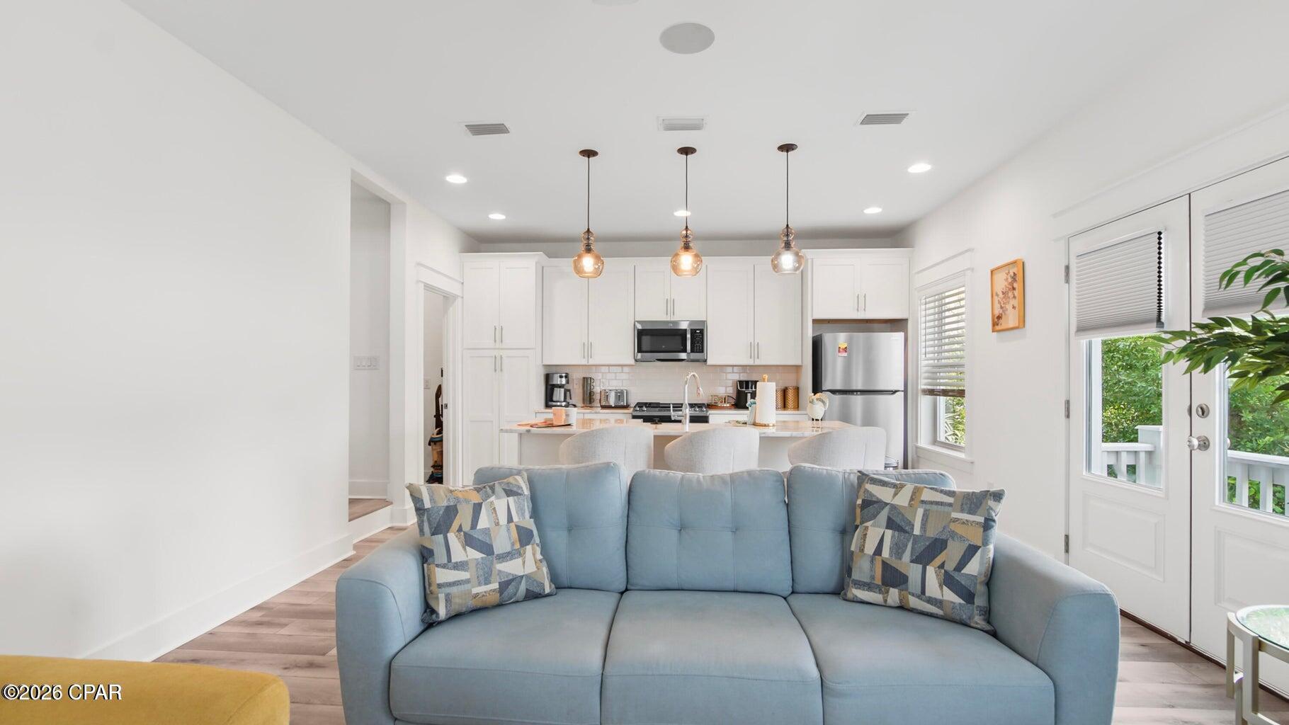 Lagoon Manor Dr - Residential