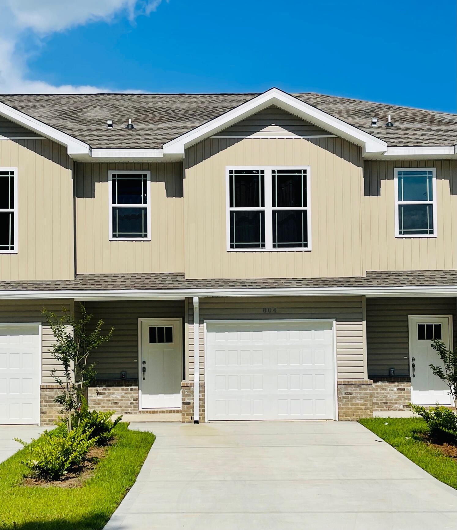 CRESTVIEW-INTR - Residential Lease