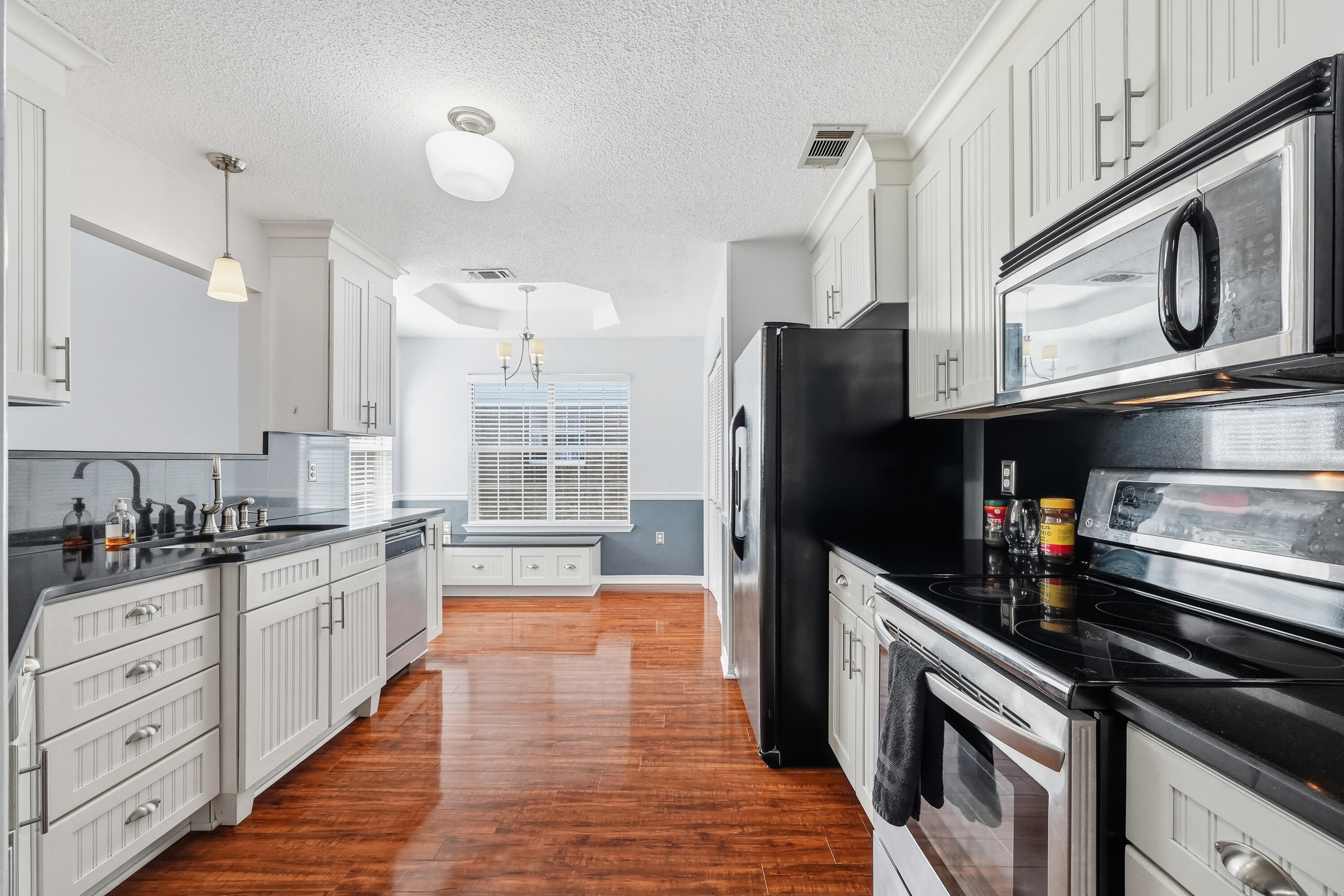SANDY RIDGE ESTATES - Residential