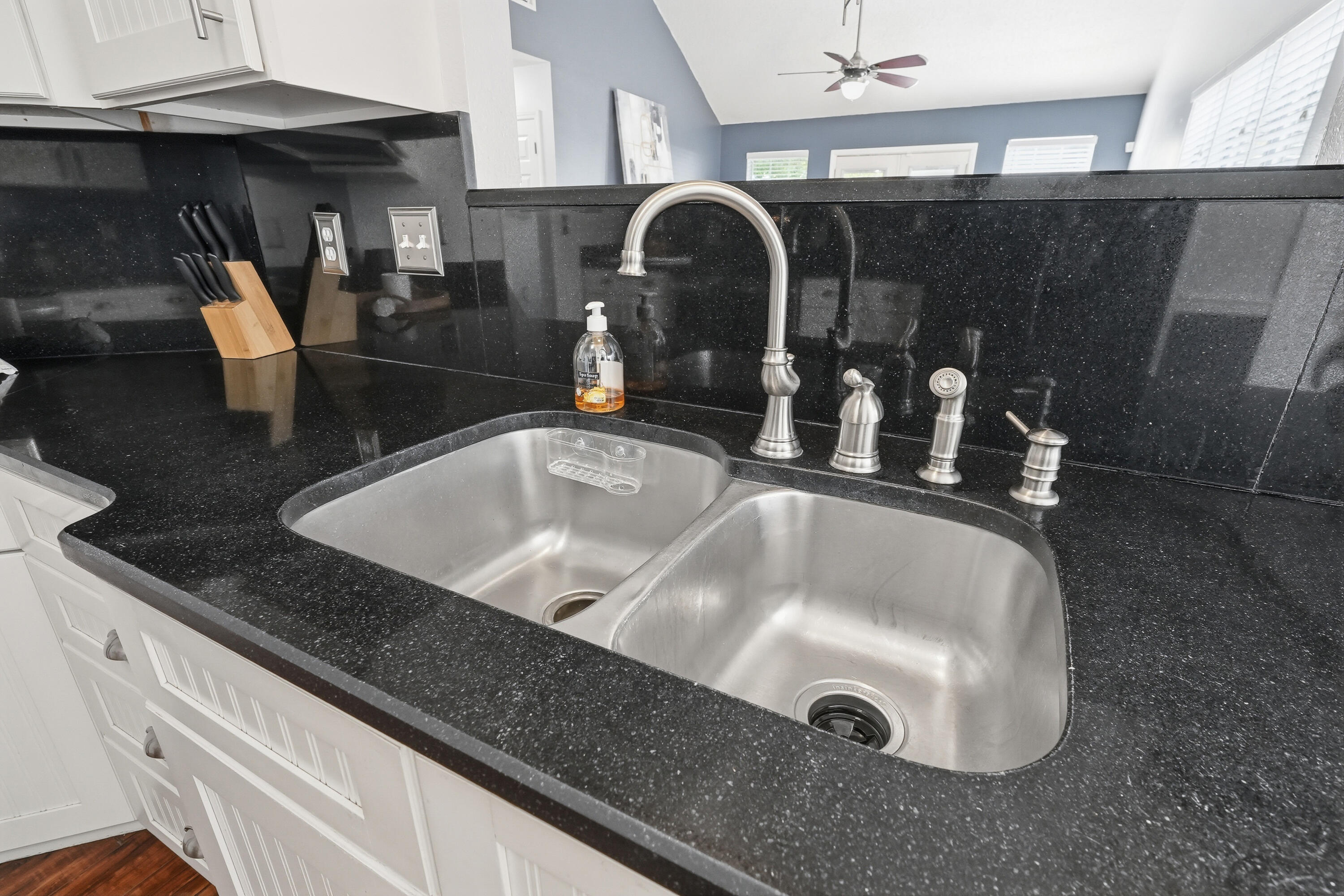 SANDY RIDGE ESTATES - Residential