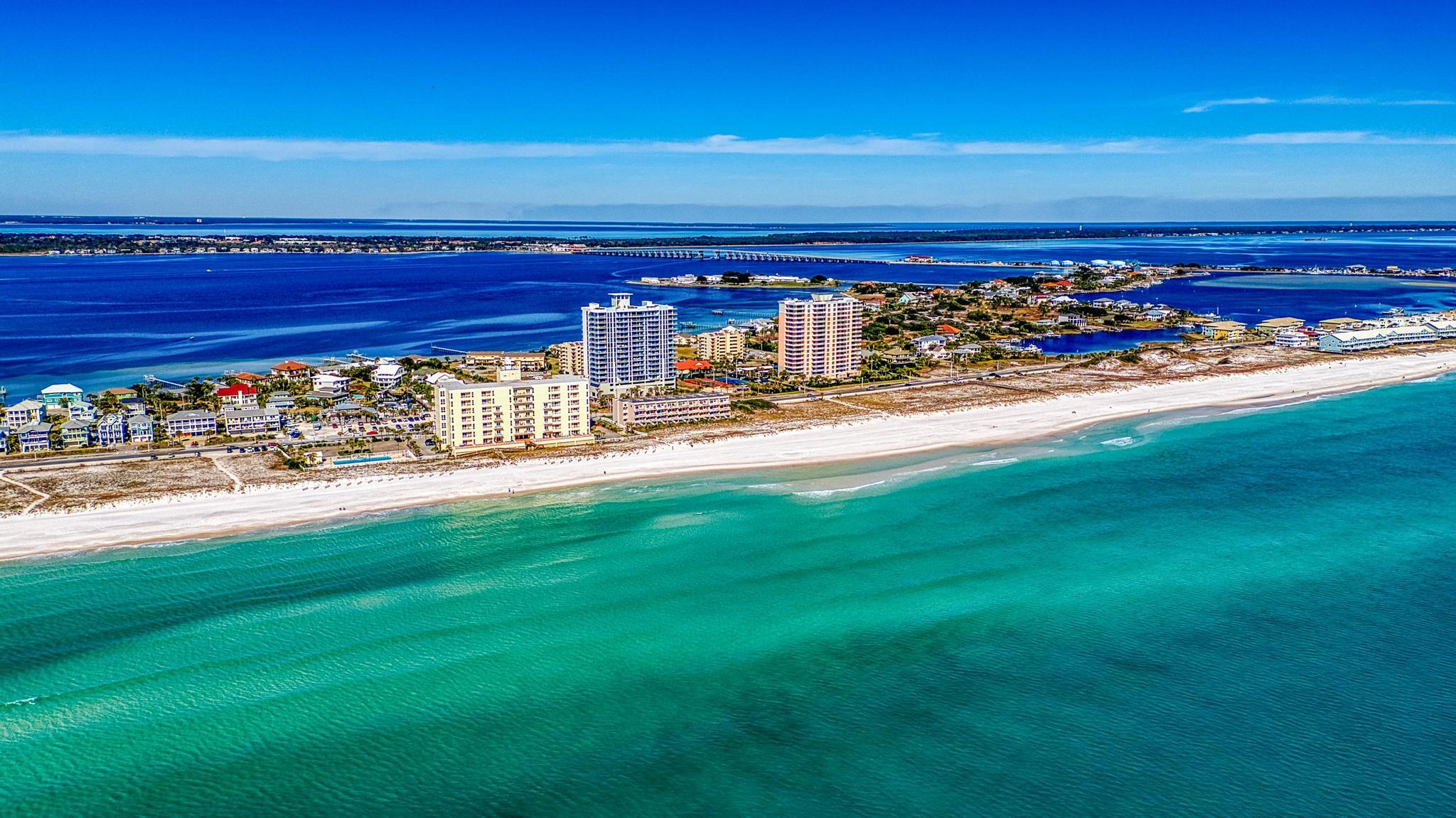 EMERALD DOLPHIN - Residential
