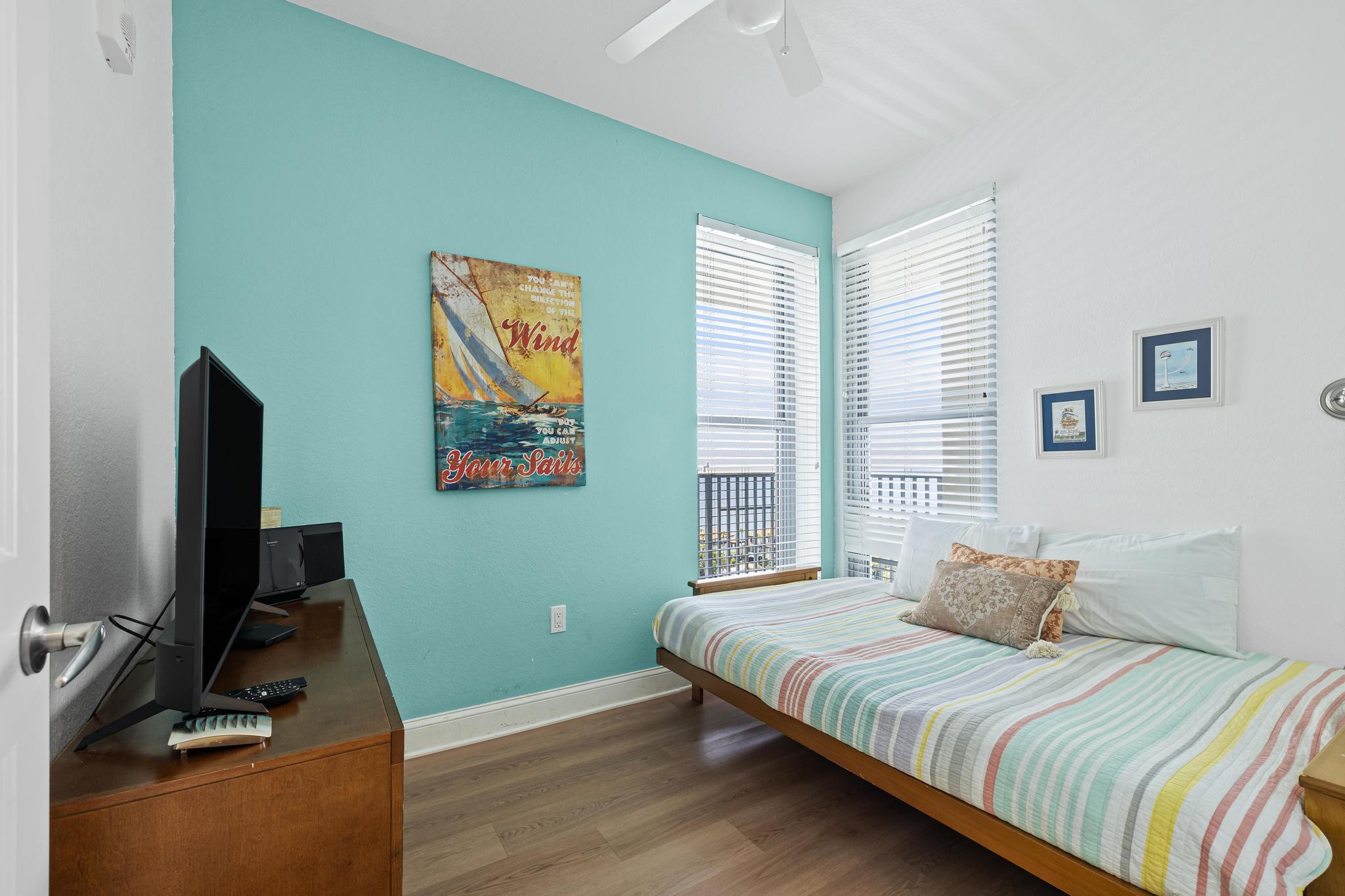 EMERALD DOLPHIN - Residential