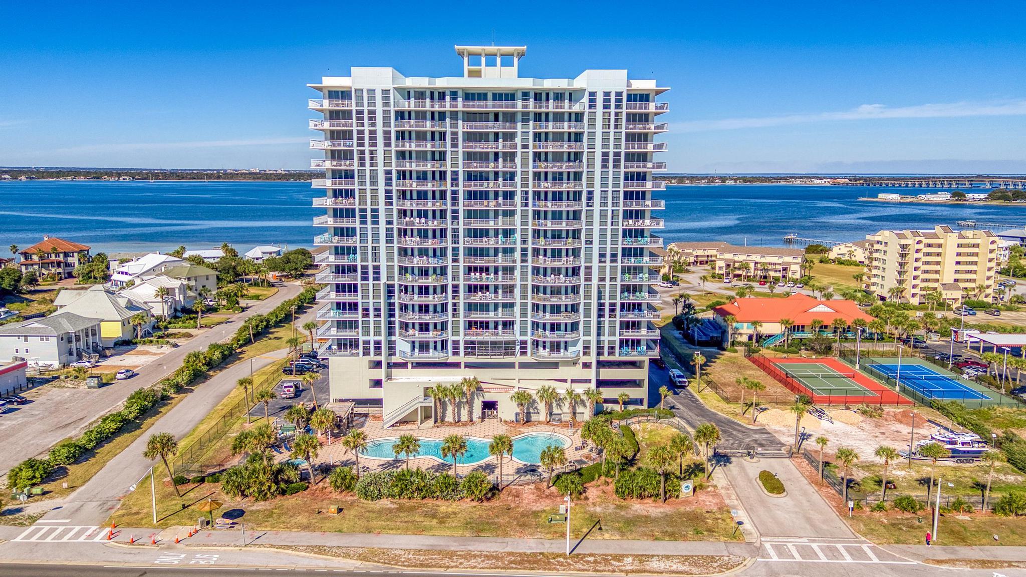 EMERALD DOLPHIN - Residential
