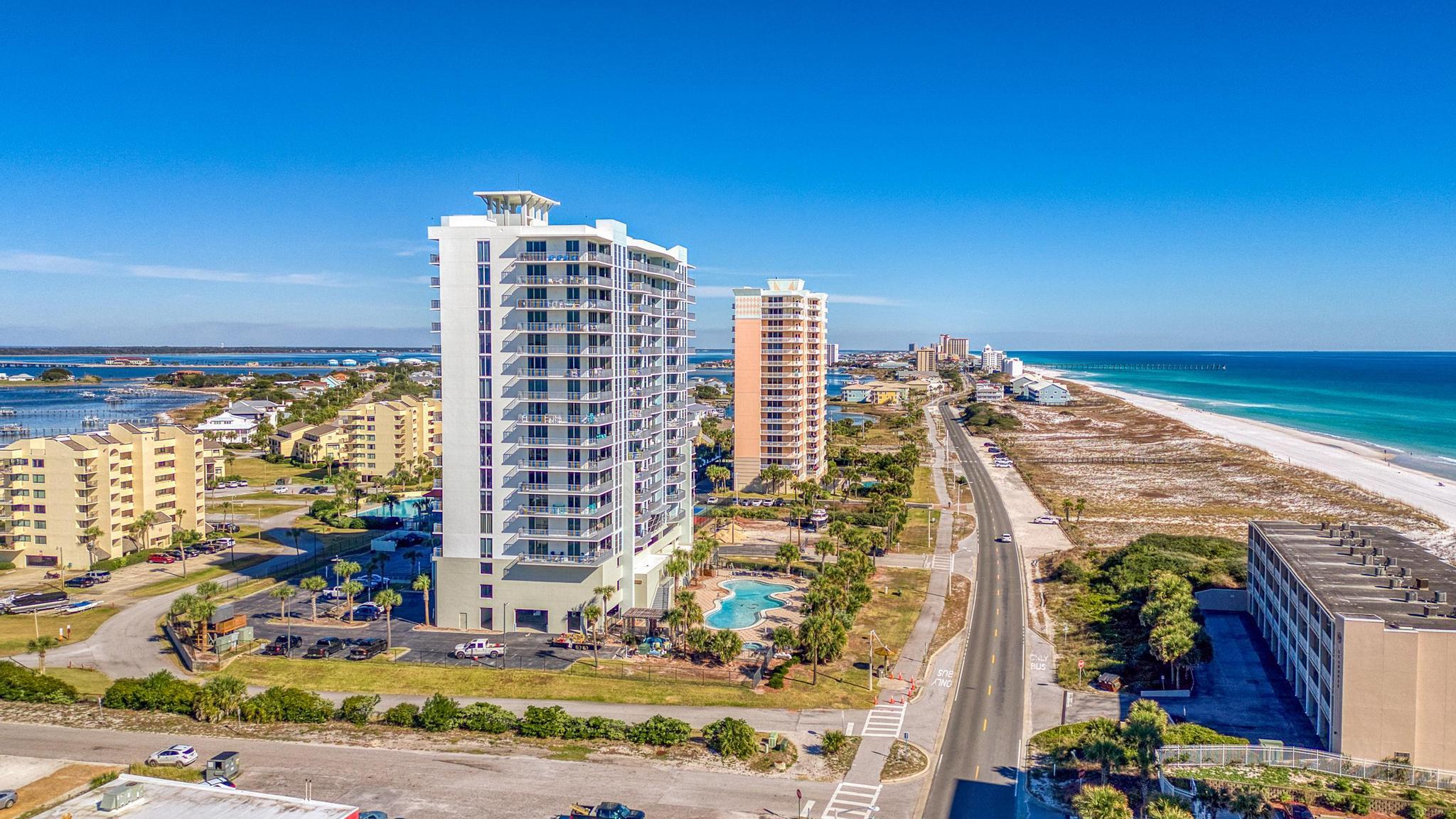 EMERALD DOLPHIN - Residential