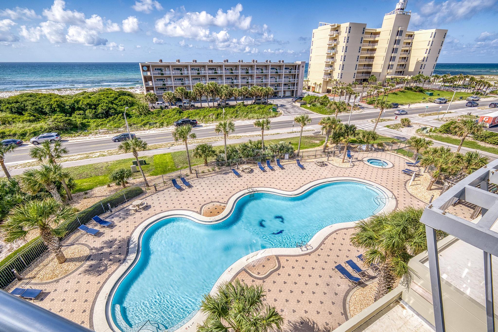 EMERALD DOLPHIN - Residential