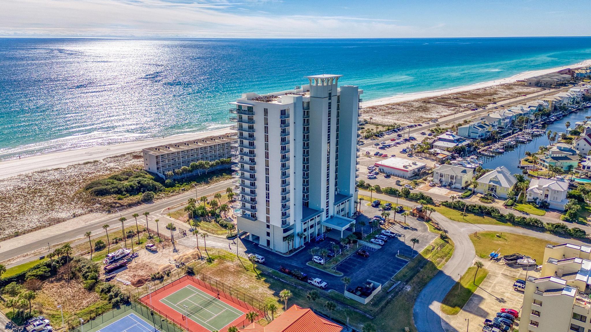 EMERALD DOLPHIN - Residential