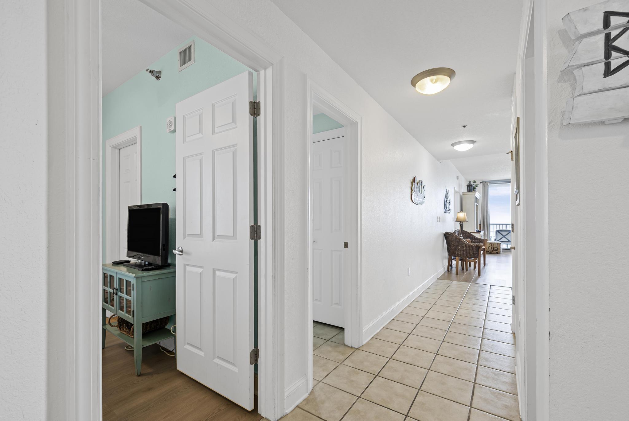 EMERALD DOLPHIN - Residential