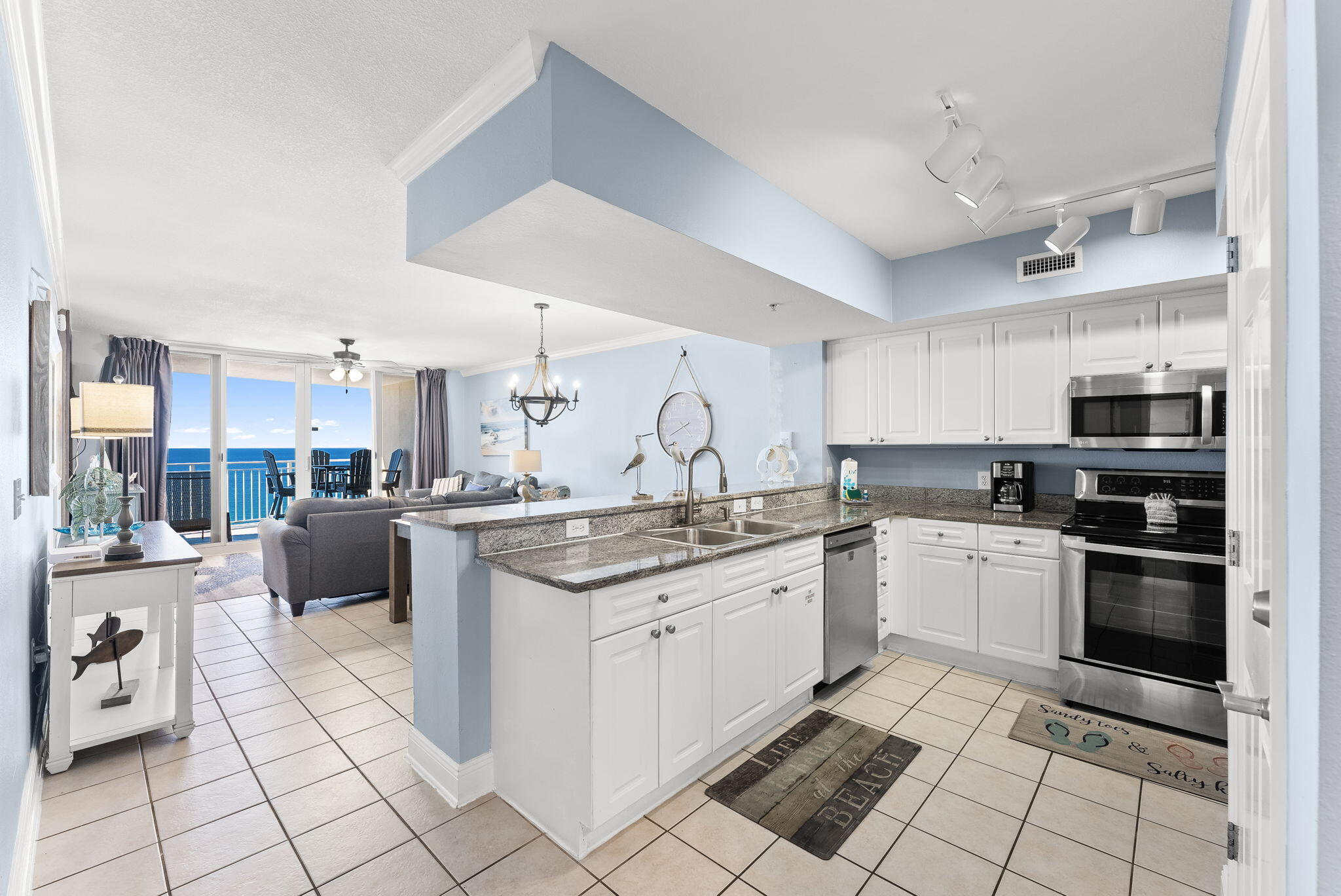 Emerald Beach Resort Condo - Residential