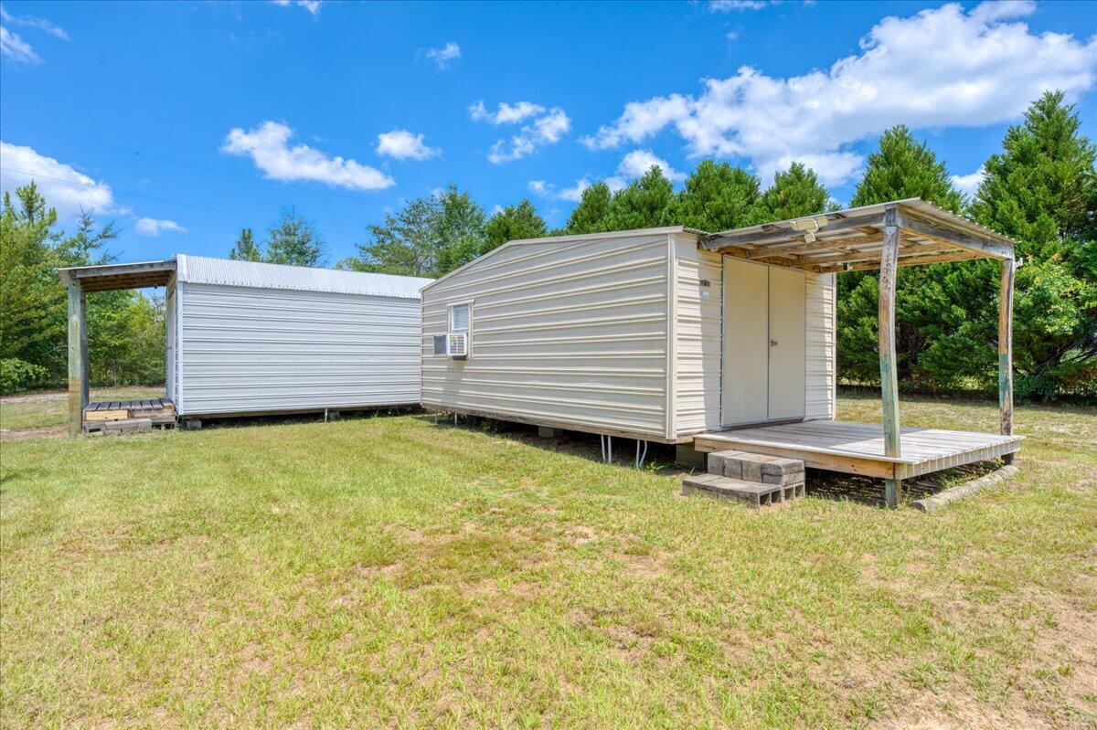 NO RECORDED SUBDIVISION - Residential