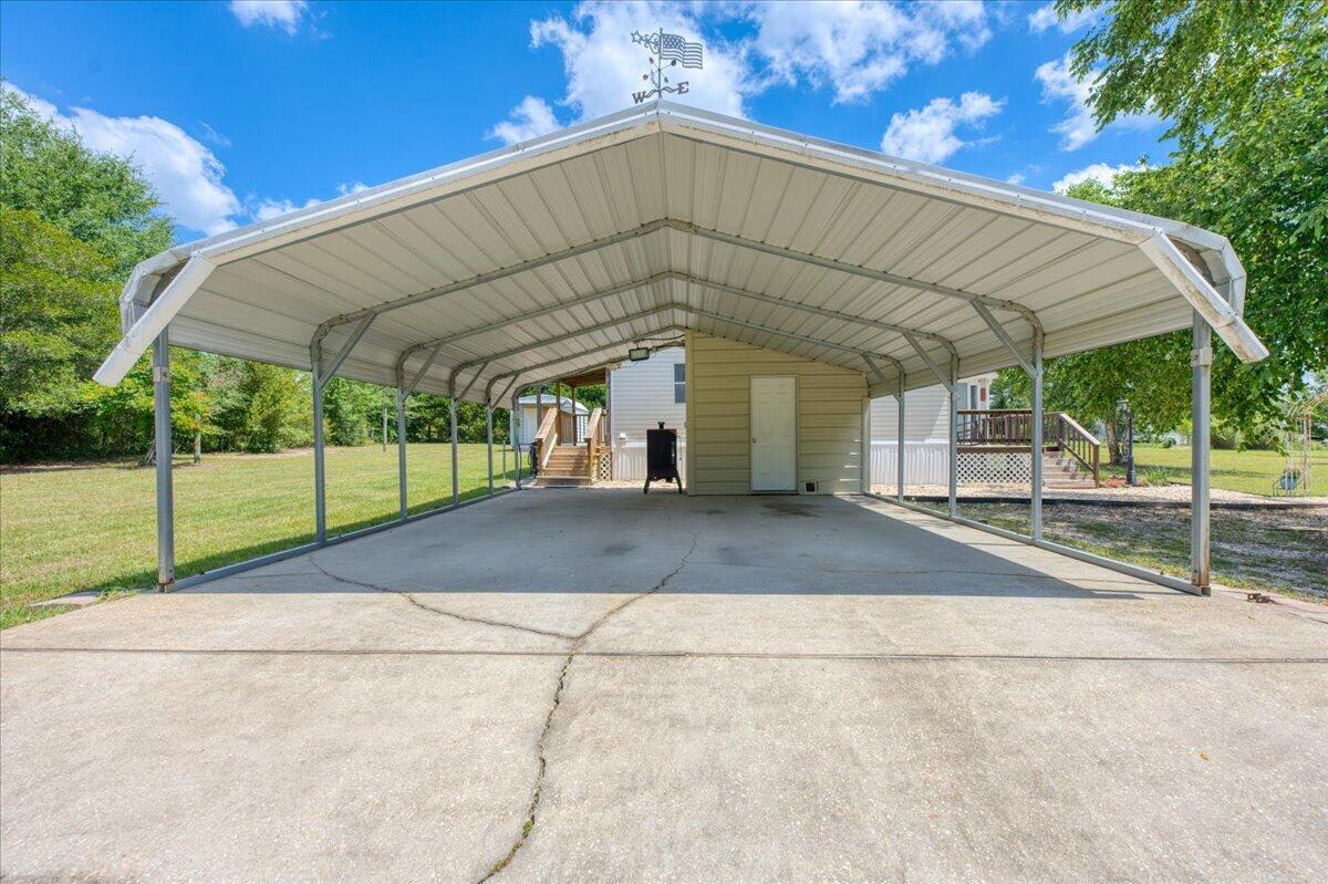 NO RECORDED SUBDIVISION - Residential
