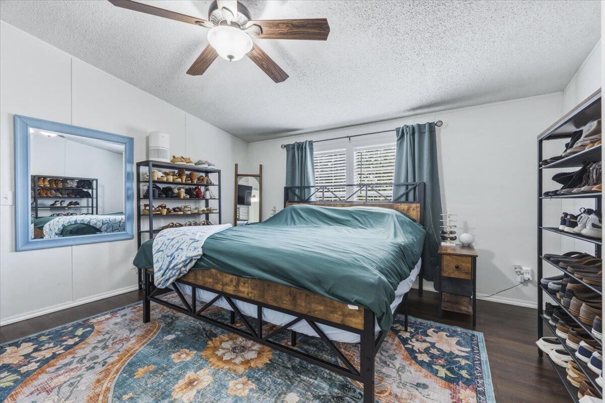 NO RECORDED SUBDIVISION - Residential