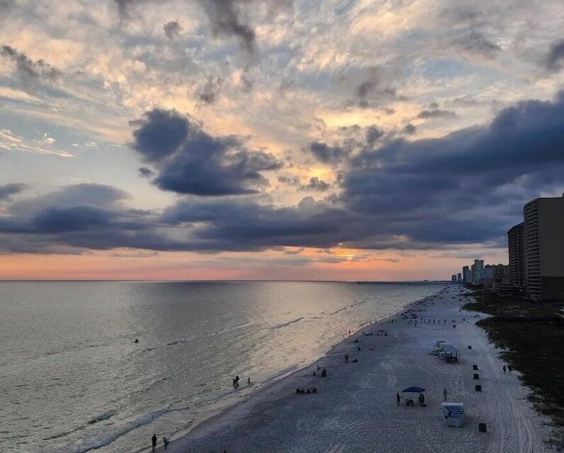 Fontainebleu Terrace - Residential