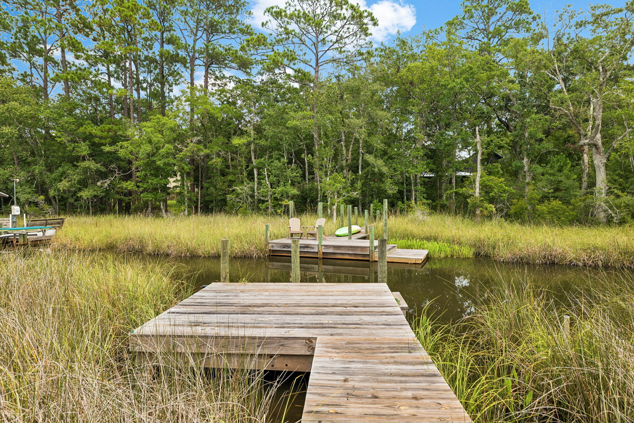 MAGNOLIA BEACH - Residential