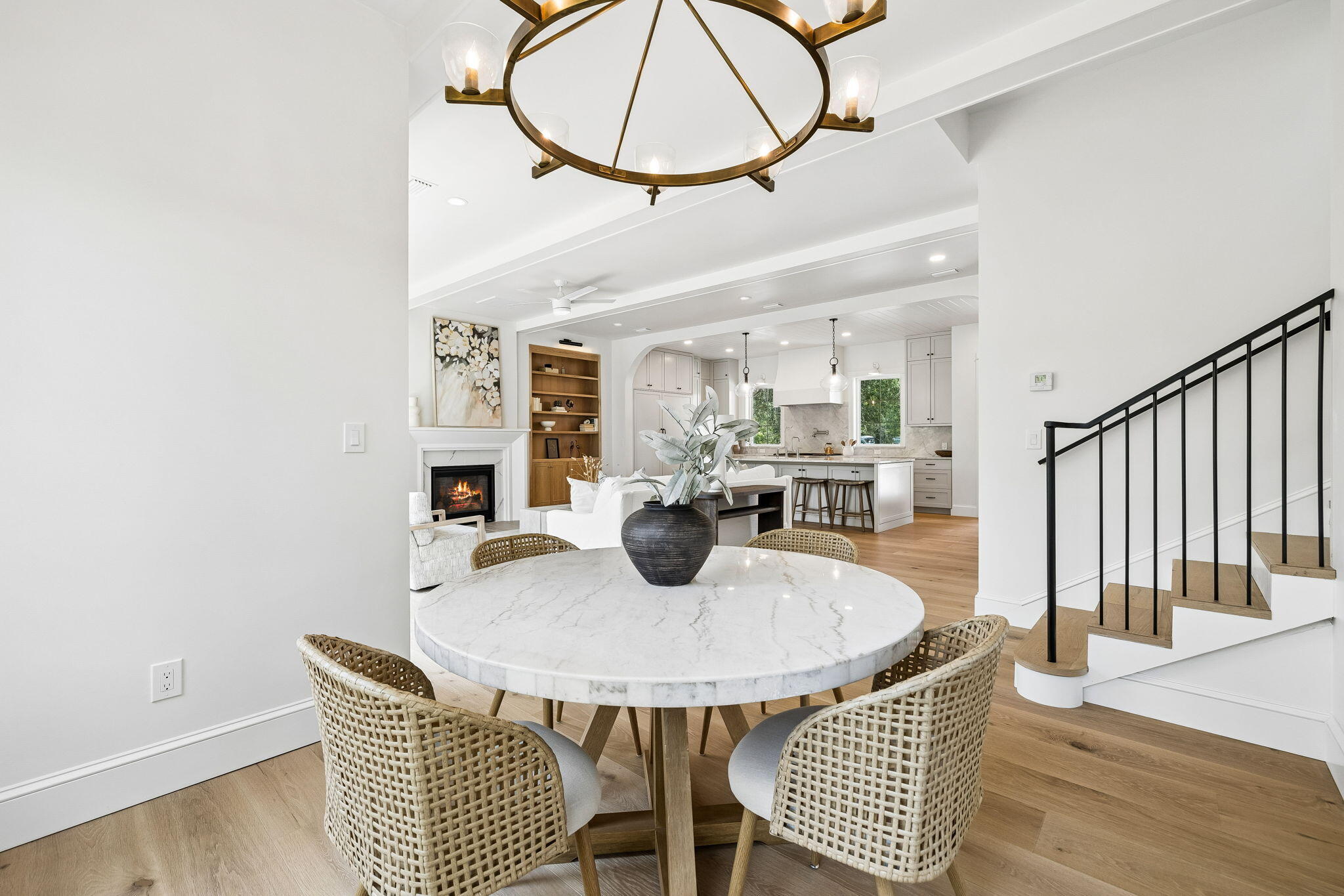 MAGNOLIA BEACH - Residential