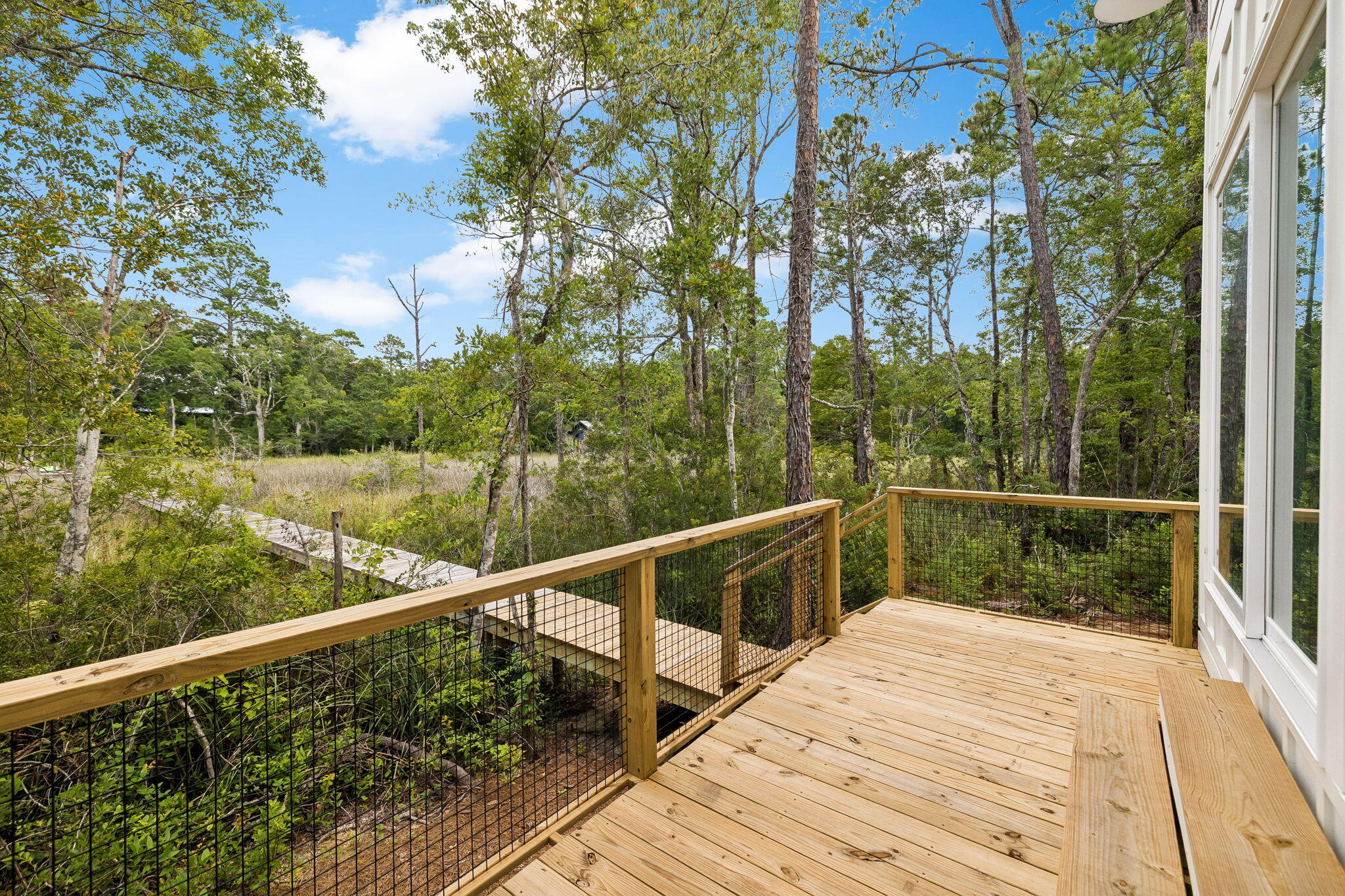 MAGNOLIA BEACH - Residential