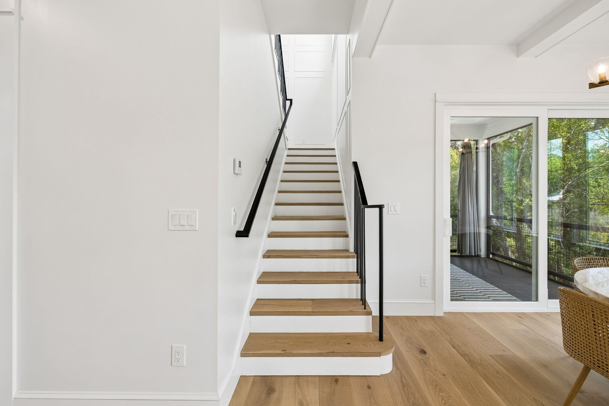 MAGNOLIA BEACH - Residential