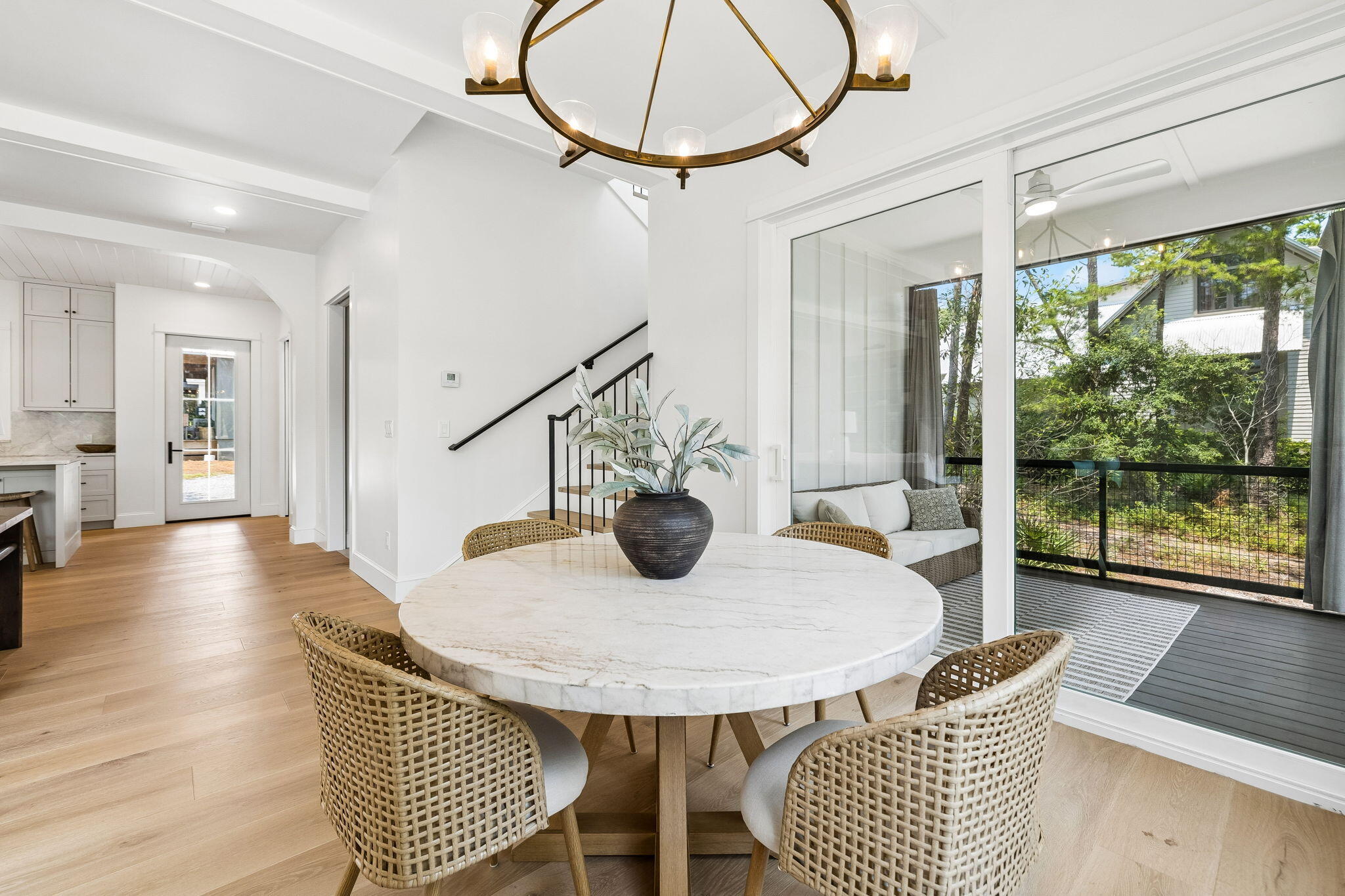 MAGNOLIA BEACH - Residential