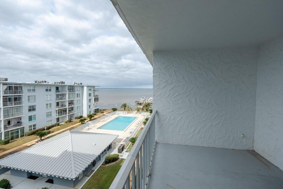 AVAILABLE 09/08/2026- Lovely 2 bdrm 2 bath condo nestled in the heart of Destin.  Top floor views overlooking the courtyard and Choctawhatchee Bay.  Unfurnished unit with tile floors and many amenities including a pool, dock, picnic area, fishing station and a laundry room on site.  Just minutes from schools, shopping, eateries and the worlds most beautiful beaches!  Credit and criminal background check required.  Tenant to verify items of importance such as room measurements and school zones. No smoking, no vaping.
