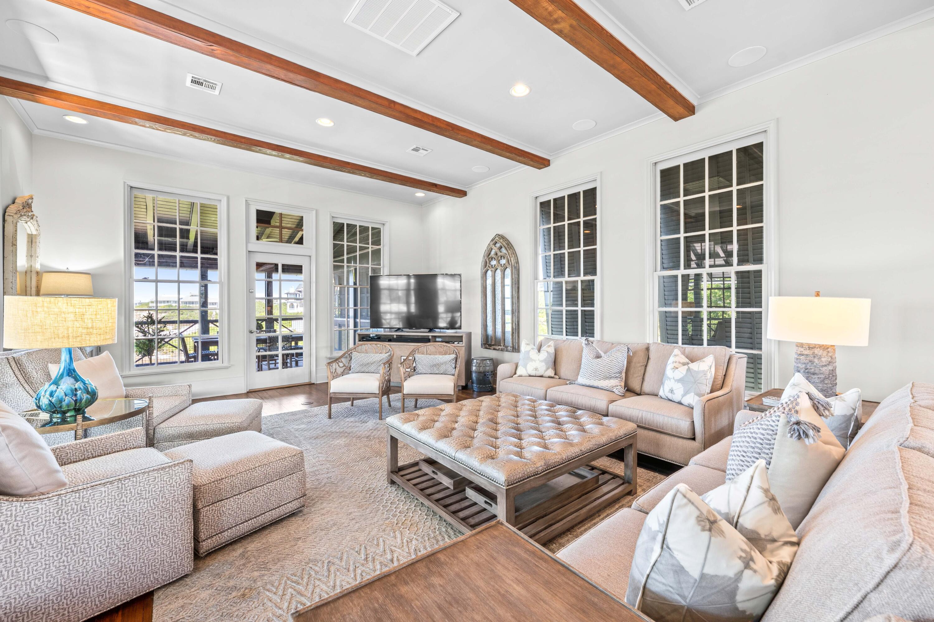 RETREAT THE - Residential