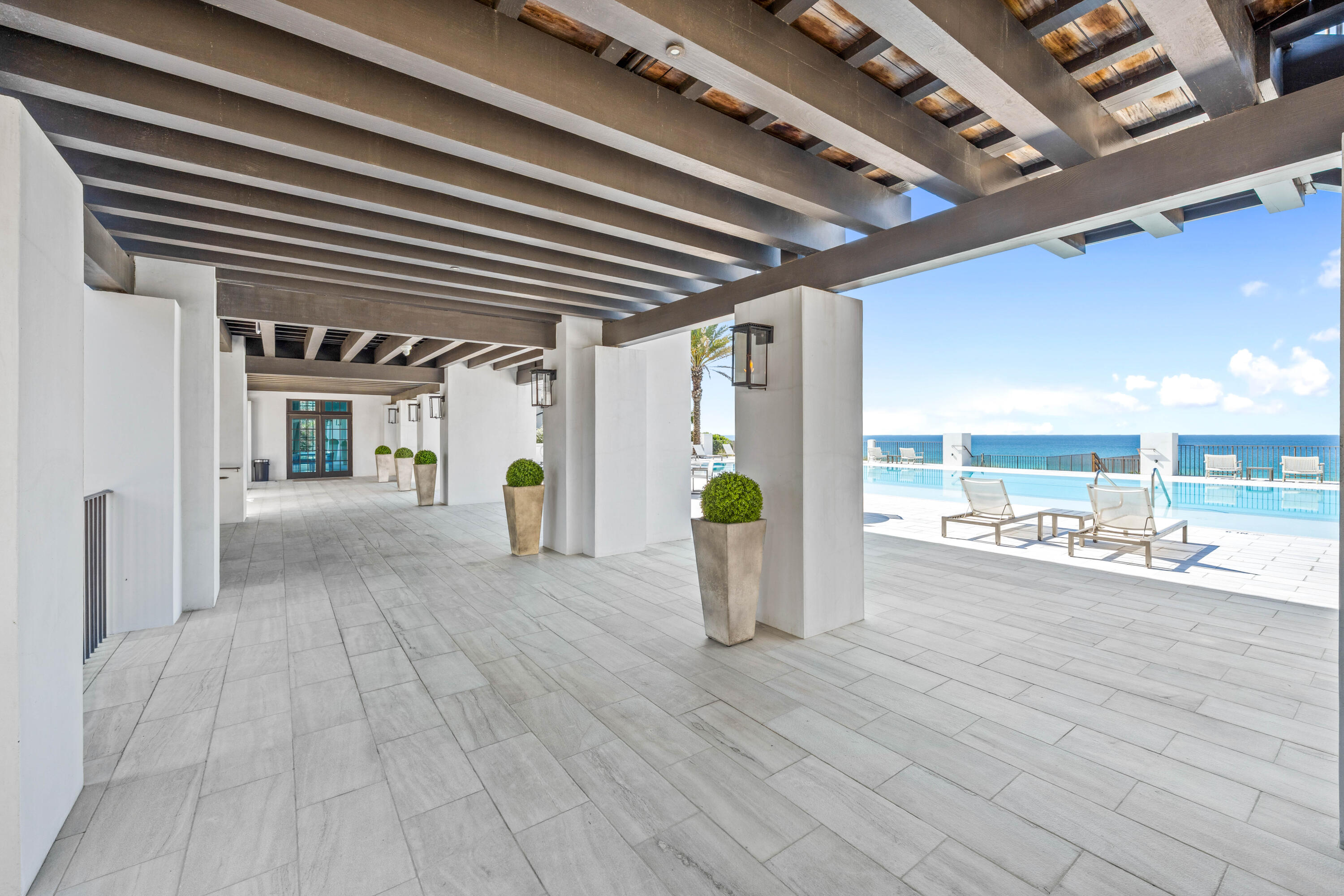 RETREAT THE - Residential