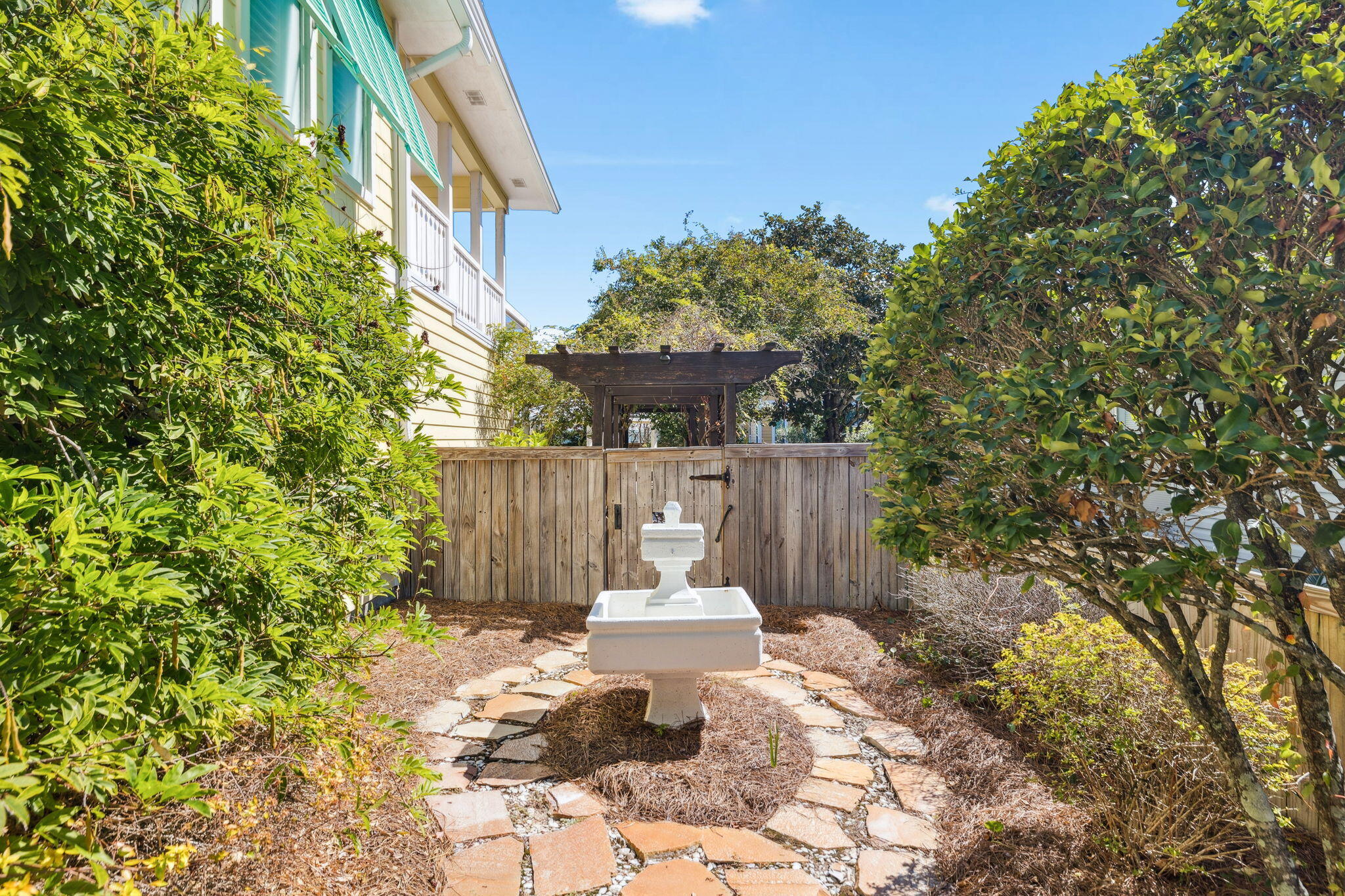 CRYSTAL BEACH - Residential