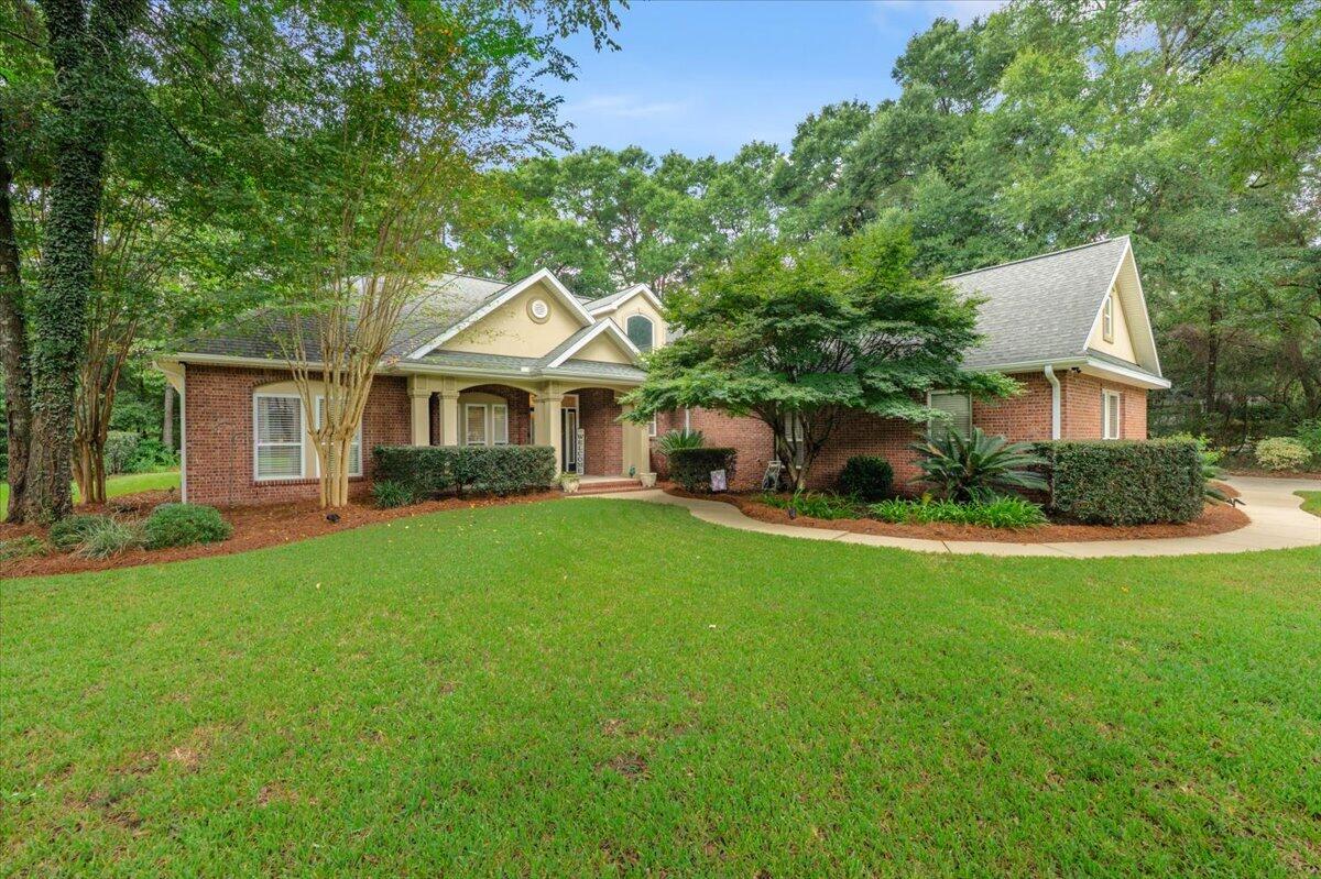 CLAIRE'S VINEYARD - Residential