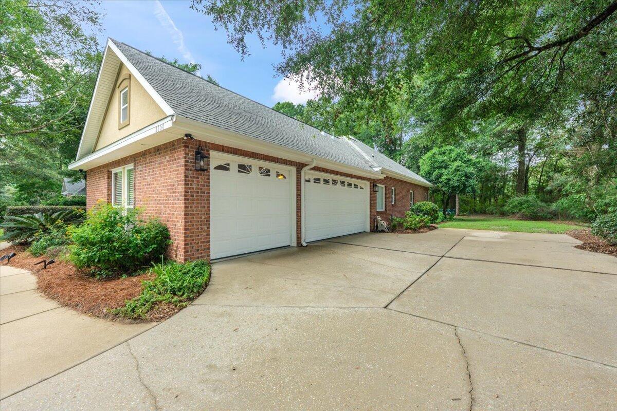 CLAIRE'S VINEYARD - Residential