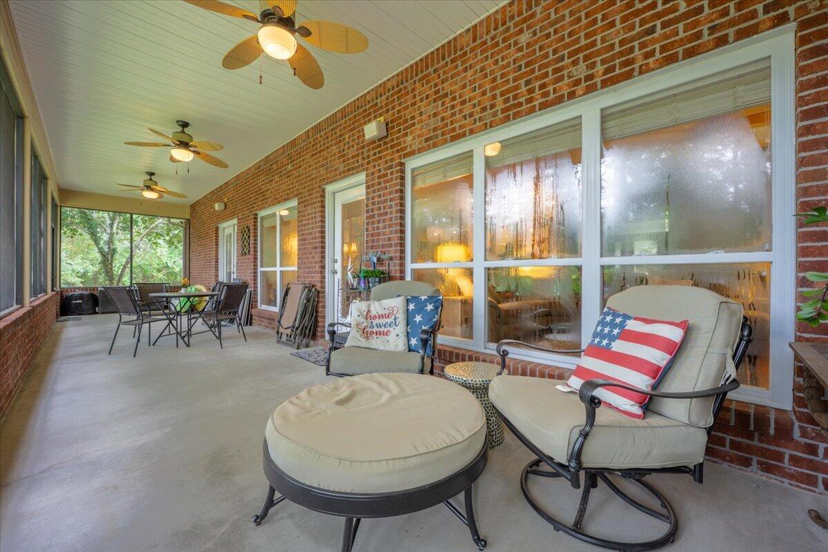 CLAIRE'S VINEYARD - Residential