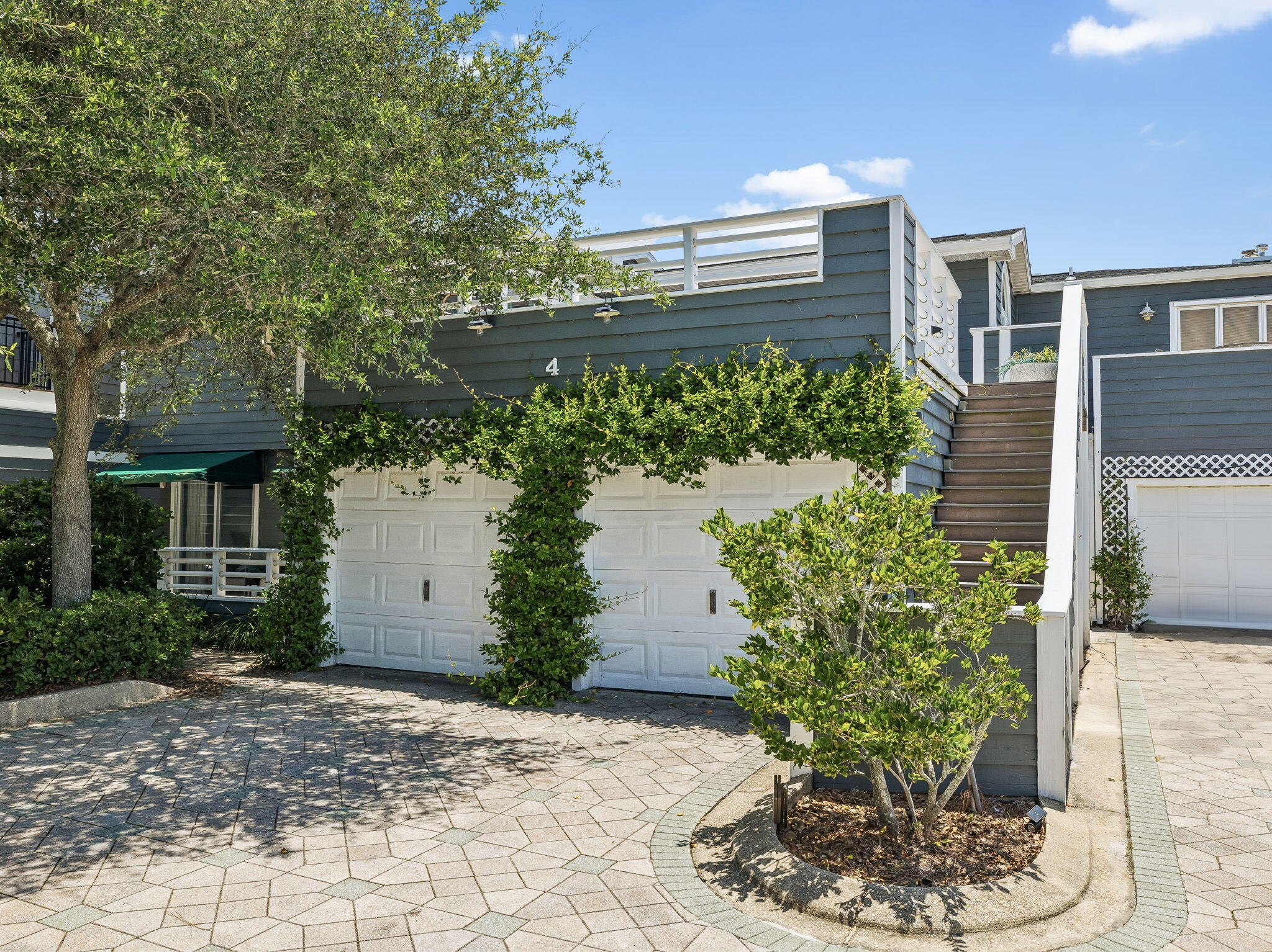 HENDERSON PARK TH - Residential