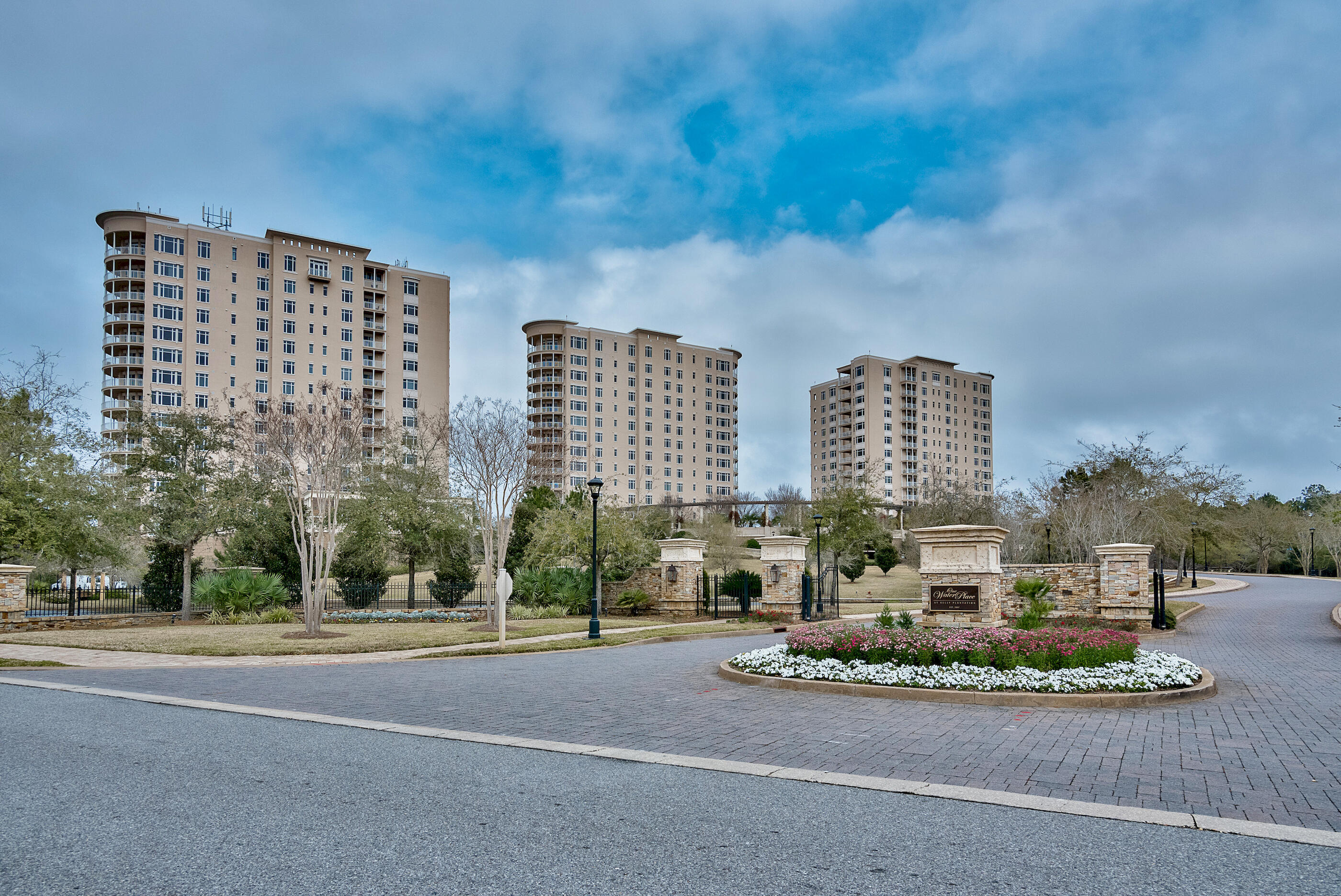 ONE WATER PLACE - Residential Lease
