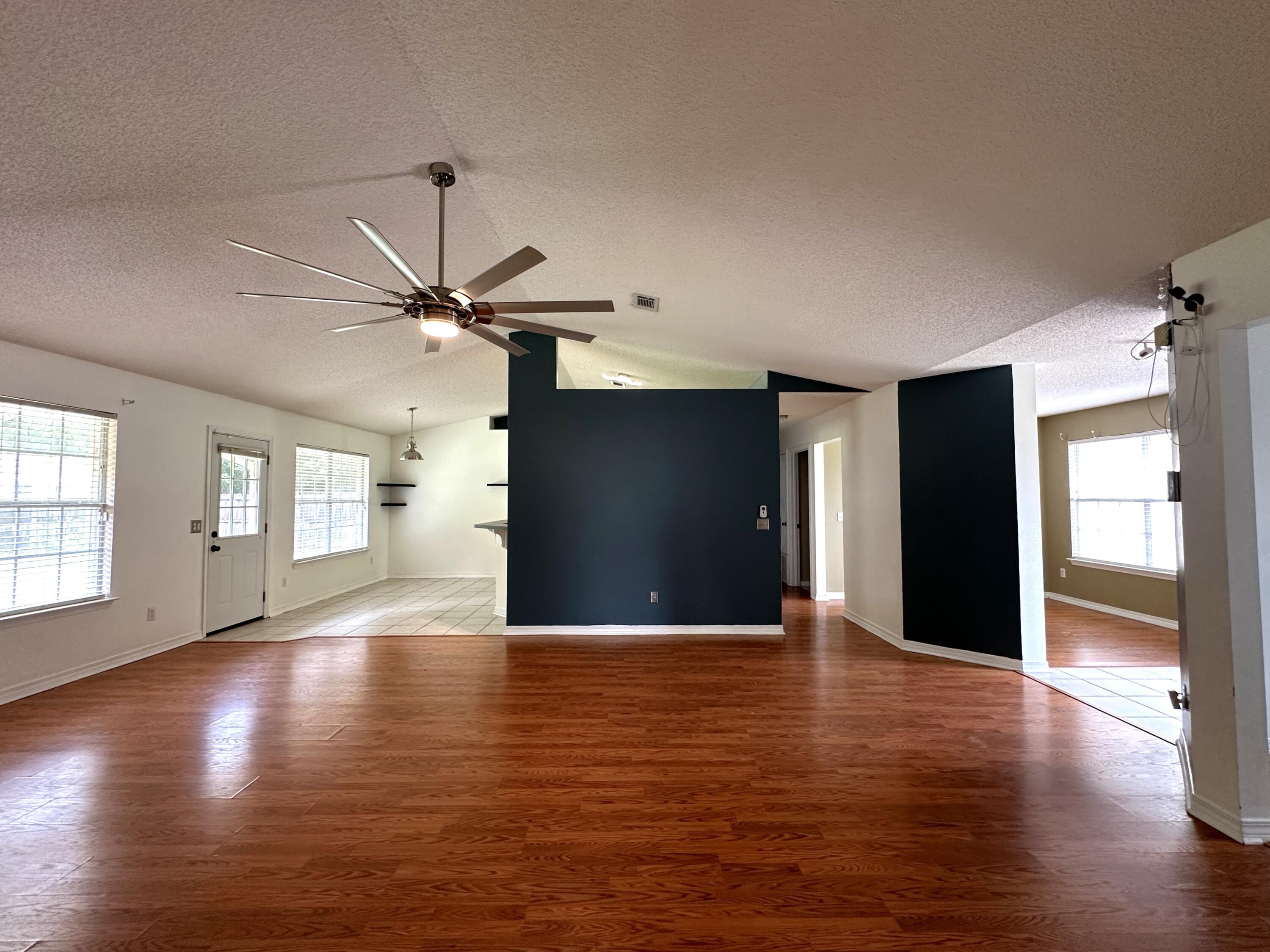 STEEPLECHASE PH II - Residential Lease