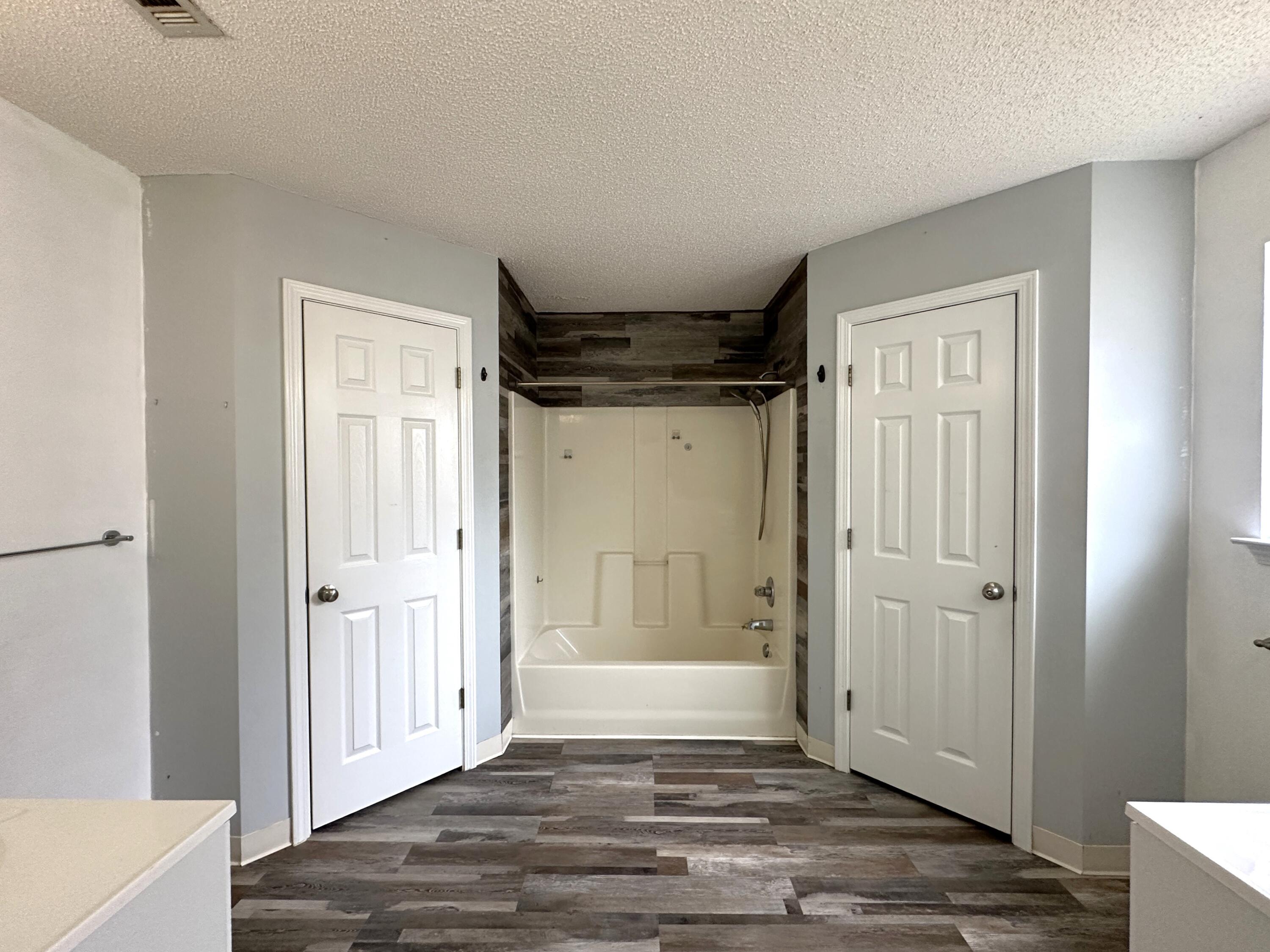 STEEPLECHASE PH II - Residential Lease