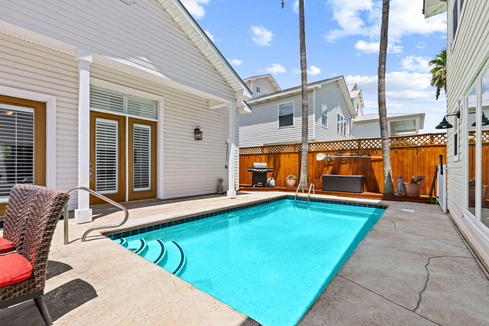 CRYSTAL BEACH - Residential