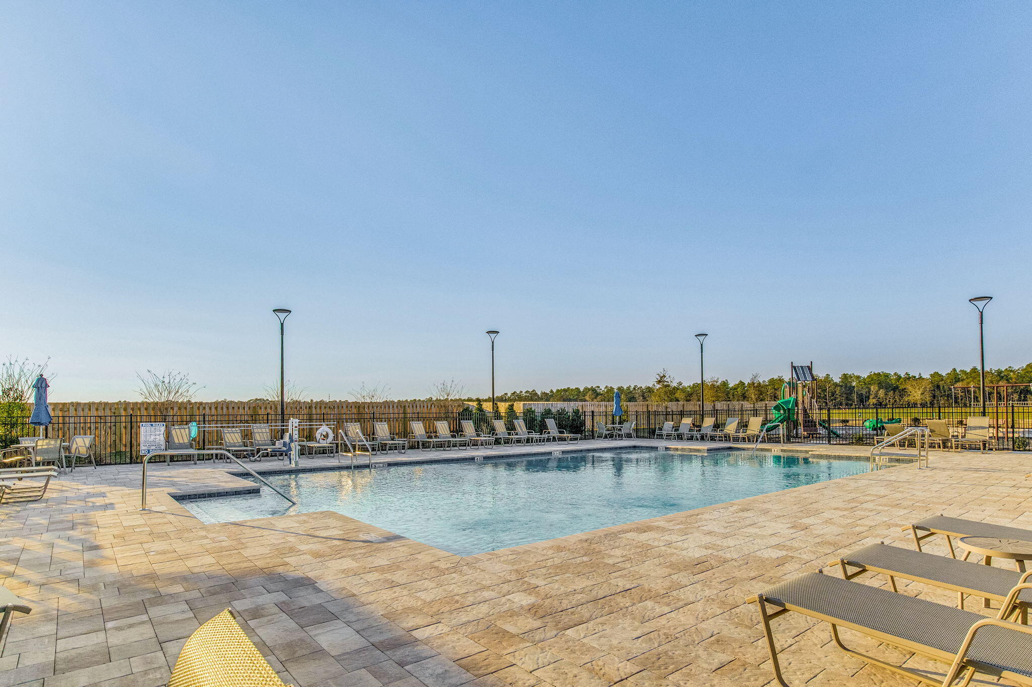 RIVERS COVE - Residential