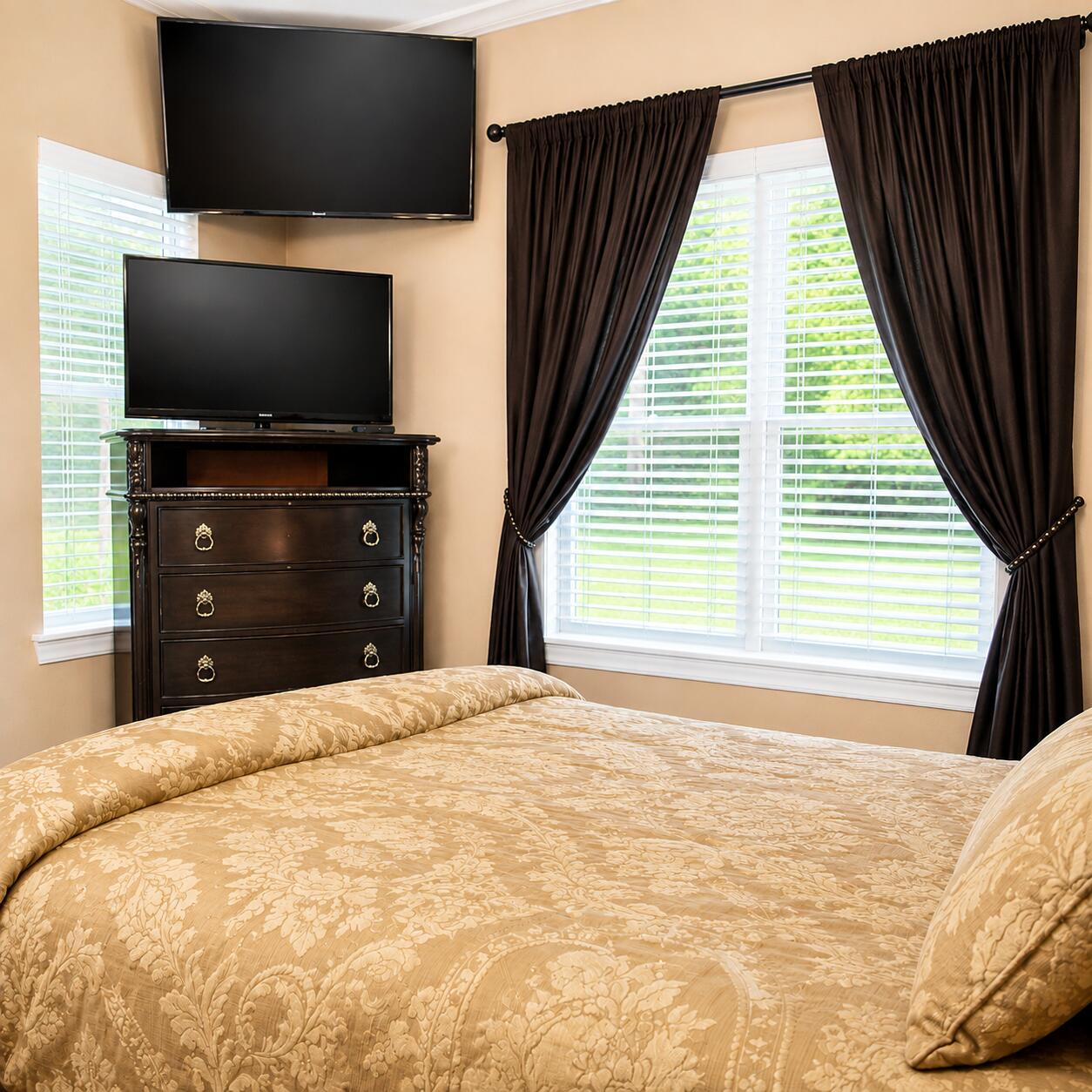 EMERALD LAKES PH 2 - Residential