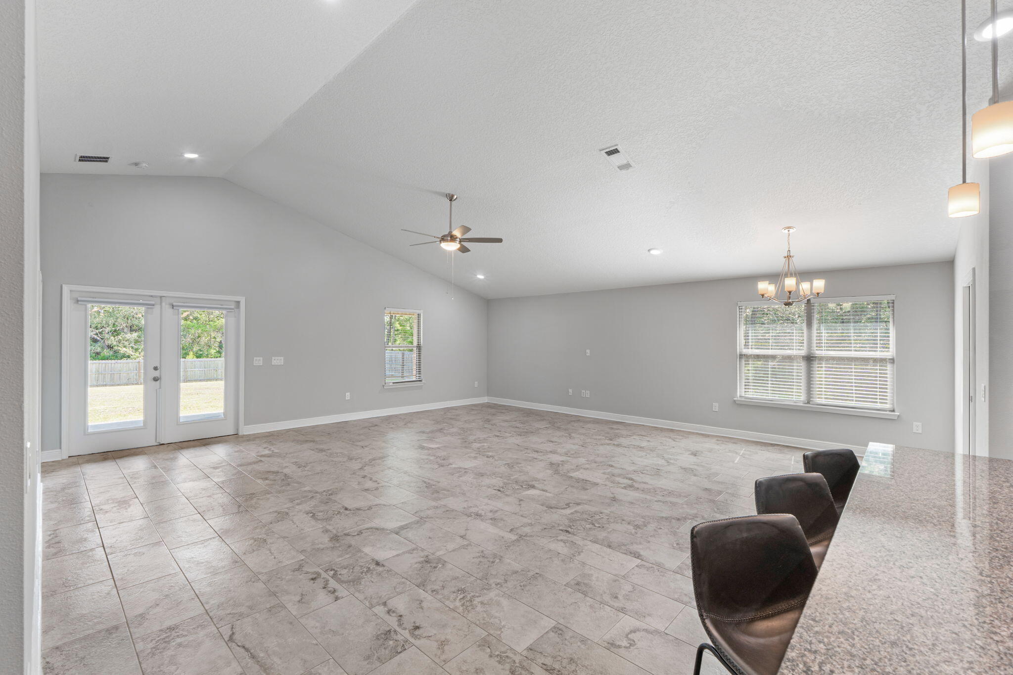 HOLLEY BY THE SEA - Residential