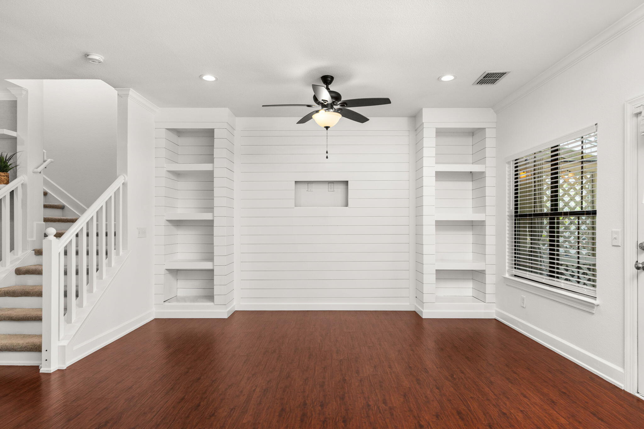 SOUTH HAVEN TOWNHOMES - Residential