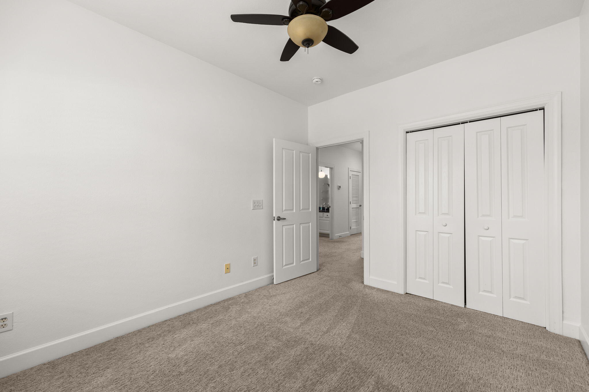 SOUTH HAVEN TOWNHOMES - Residential